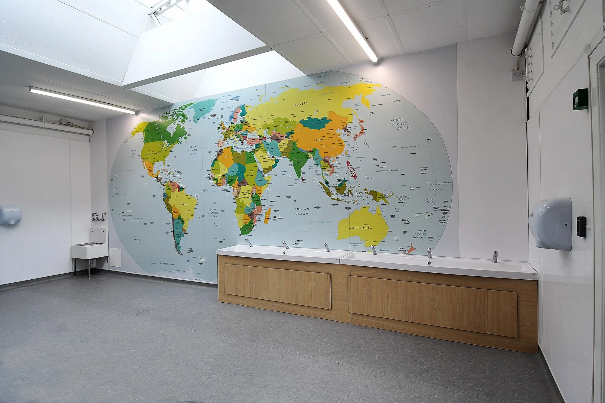 washroom-design-school-toilets-londonjpg.jpg