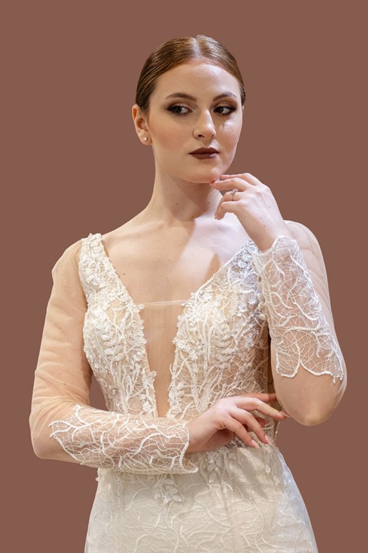 abito-sposa-outlet-teresa-maniche-lunghe-colore.jpg