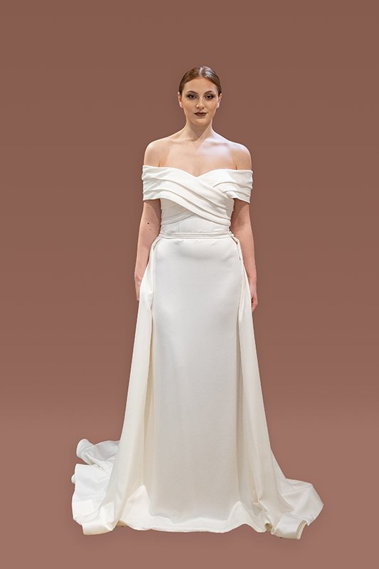 abito-sposa-outlet-mikado-gonnellone-2024-fronte.jpg