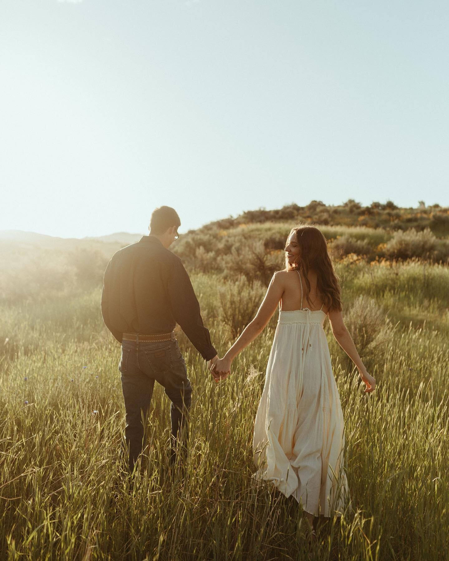 Just out here still wishing for spring. 
.
.
.
.
.
.
.
.
.
.
.
.
.
#boiseengagementphotographer #boiseidahoweddingphotographer #pnwweddingphotographer #springengagementsession