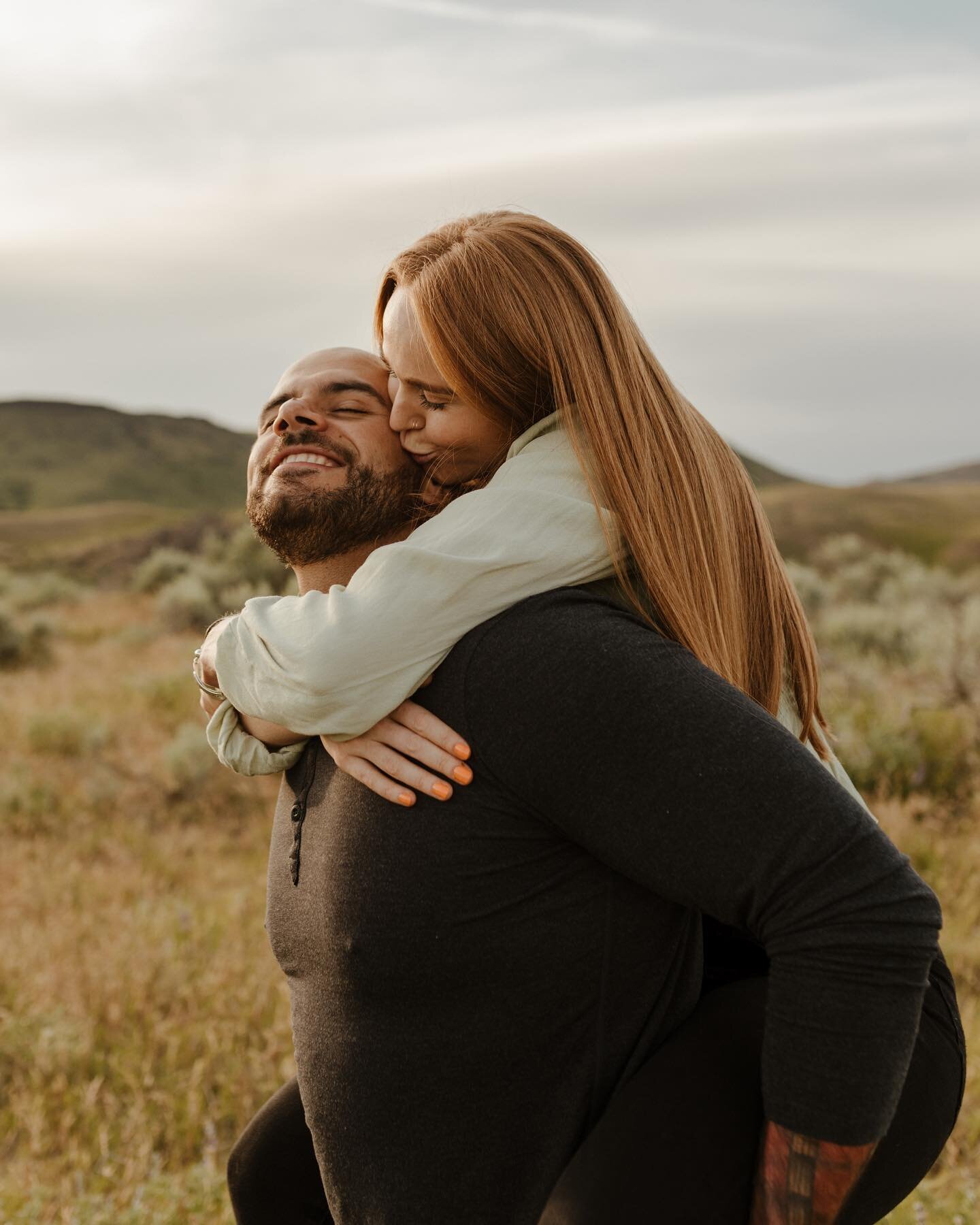 We are a month out from kicking off wedding season with these two and I am so stoked 👏🏻 
.
.
.
.
.
.
.
.
.
.
.
.
.
.
.
.
#boiseidahoweddingphotographer #boiseweddingphotographer #boiseidahophotographer #boiseengagementphotographer #springengagement