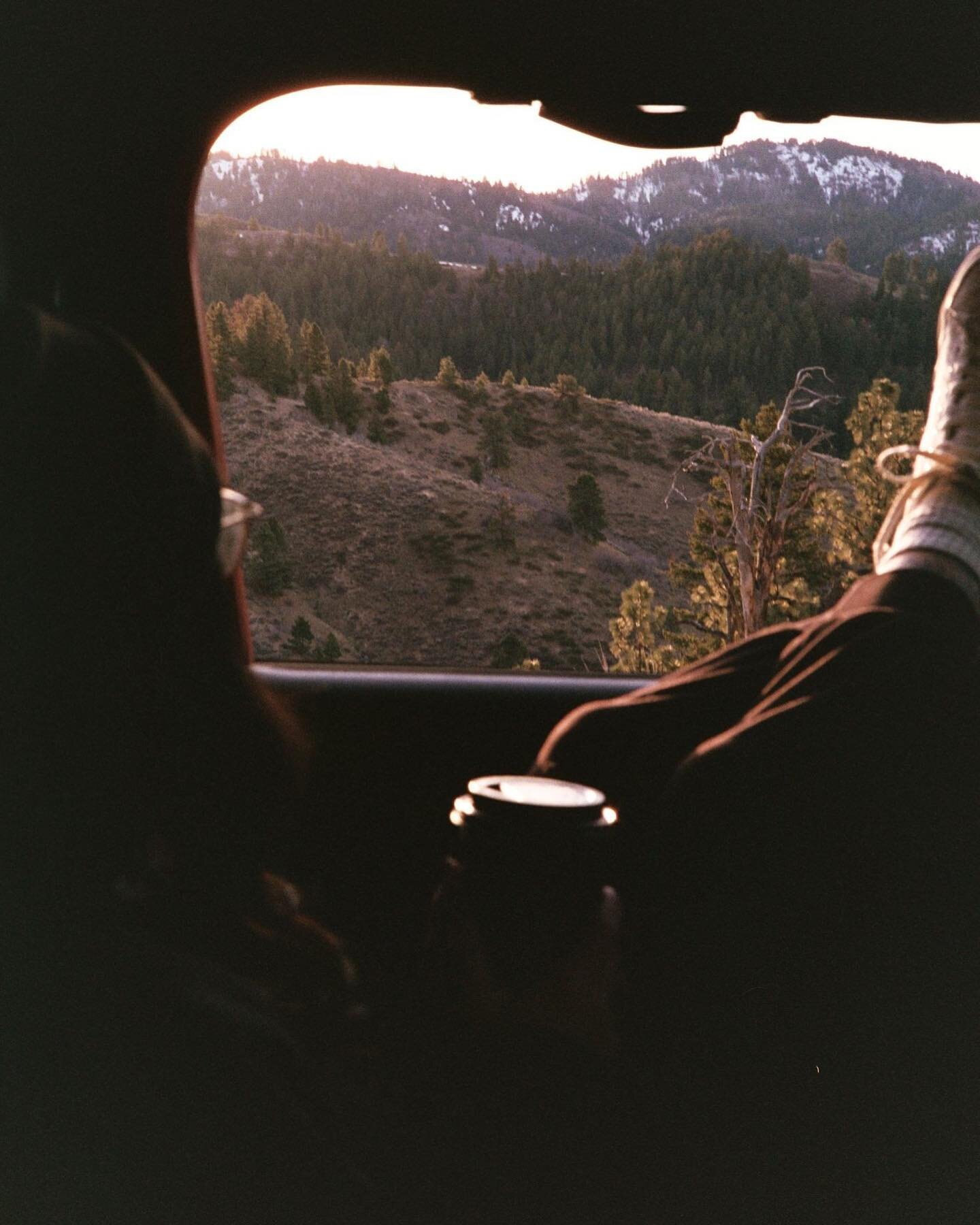 Forever obsessed with that one time @heather.deming_ + I woke up at sunrise and shot only on film 🤤
.
.
.
.
.
.
.
.
.
.
.
.
.
#filmphotography #35mmfilm #filmisnotdead #idahophotographer #boisephotographer