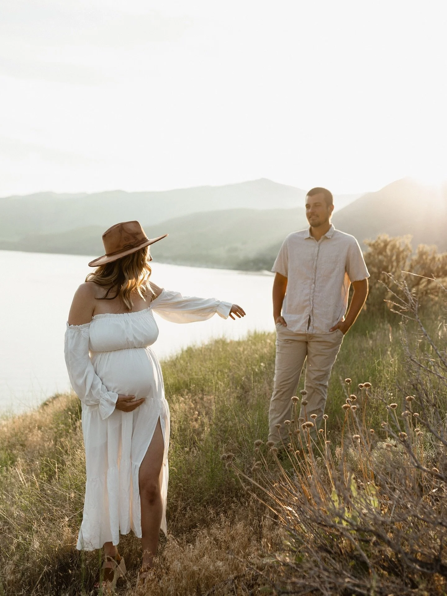 Lakeside maternity 🤍
.
.
.
.
.
.
.
.
.
#boisematernityphotographer #boisefamilyphotographer #boiseweddingphotographer #boiseidahophotographer