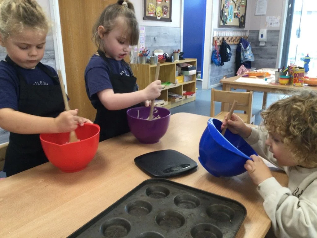 holiday club 7.jpg