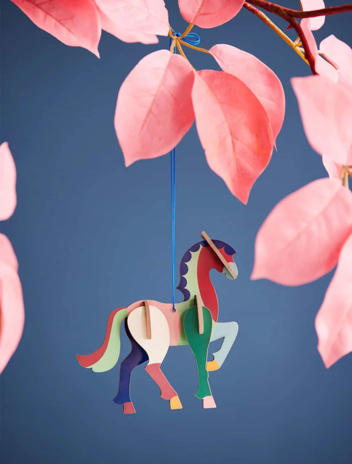 HORSE_ORNAMENT-FESTIVE-PLAY-LUCKY-CHARM_WEBSITE_AMBIENT_PICTURE.jpg