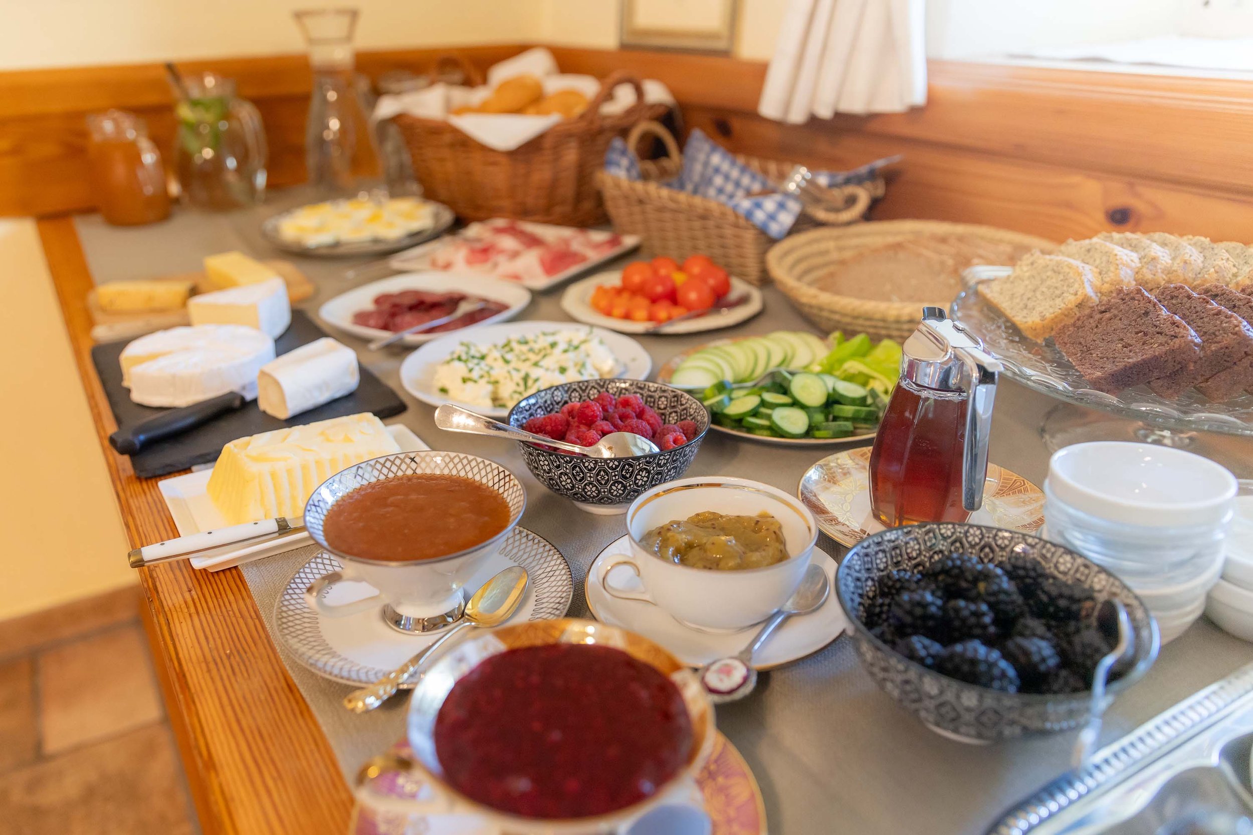 schlossgut gundersdorf-fruehstueck-01.jpg