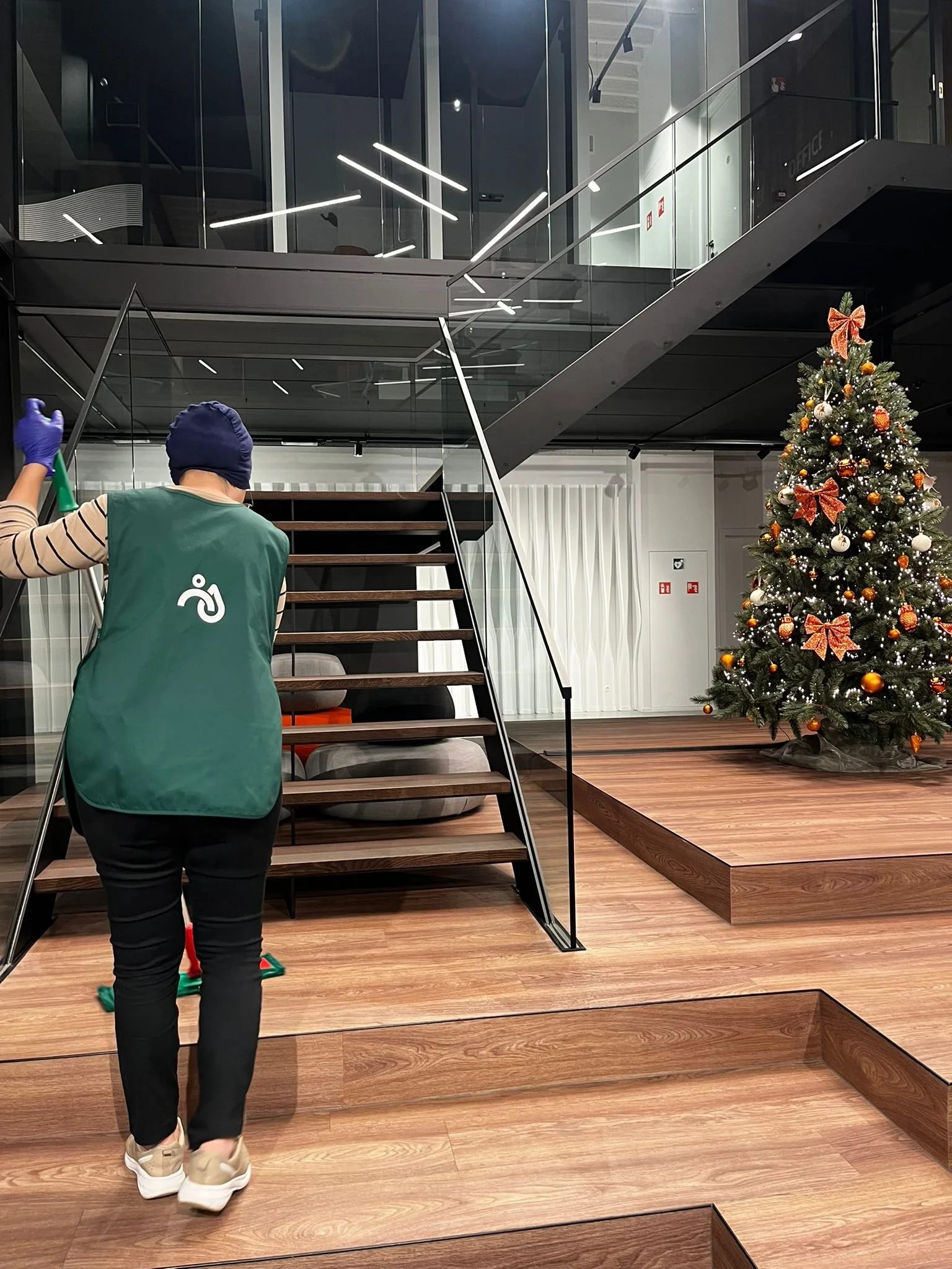 Schoonmaakdiensten voor bedrijven, kantoorruimtes en scholen