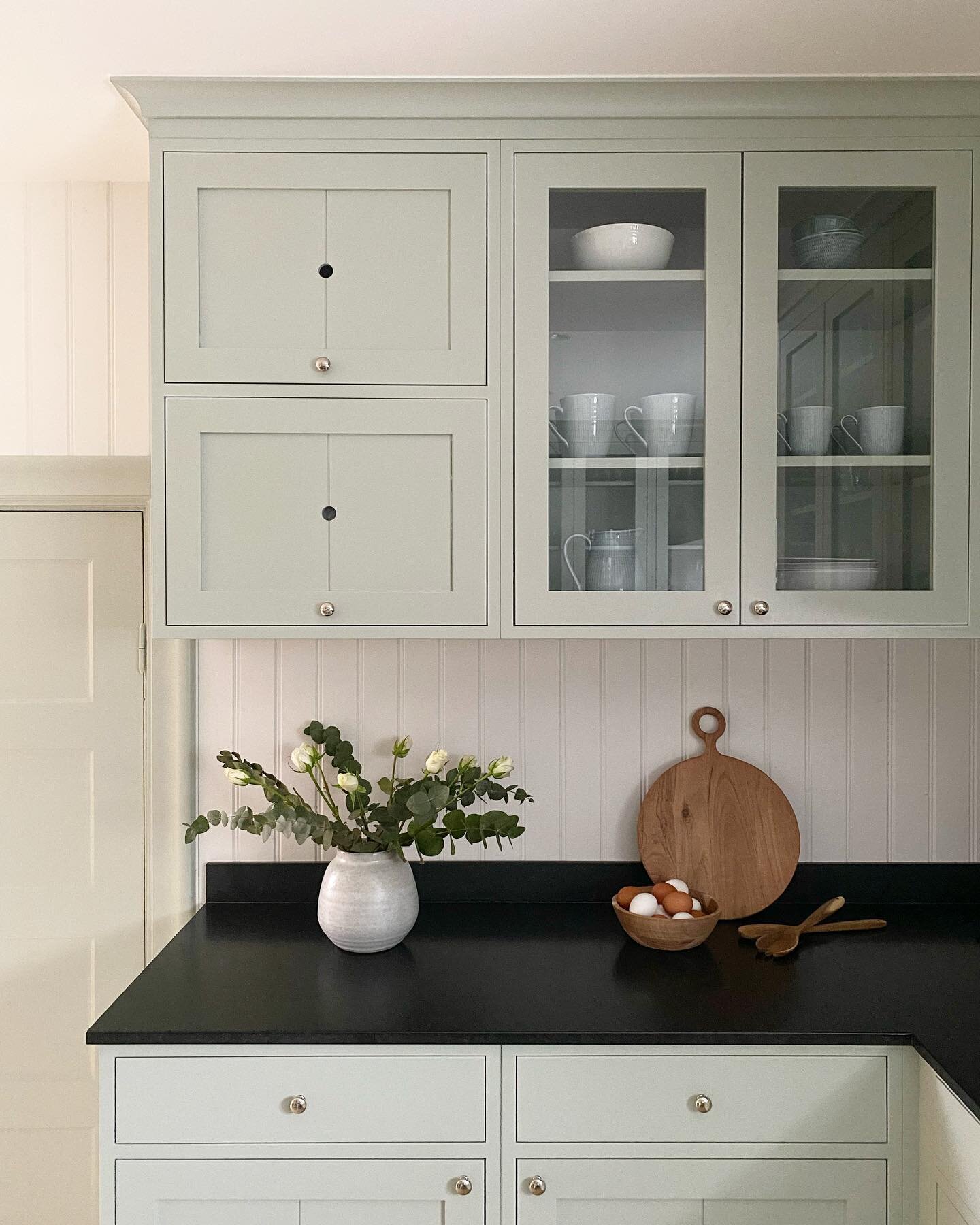&lsquo;The details are not the details, they make the design&rsquo; - Charles Eames, designer and architect

I love joinery design because you can make a piece really unique by adding bespoke details 👁️ It was really fun designing these kitchen cupb
