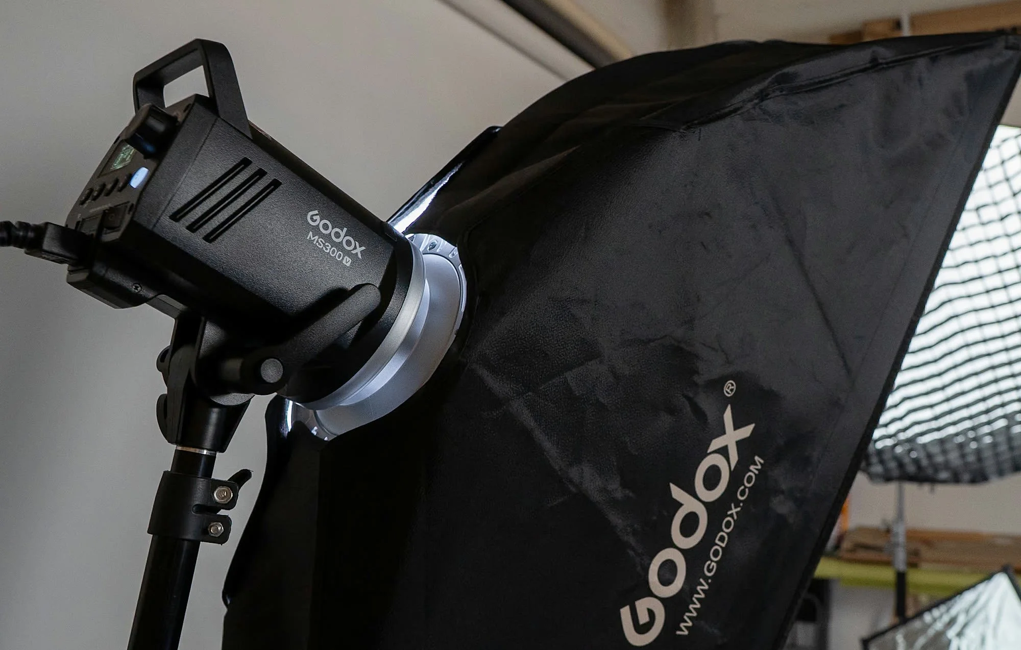 Godox MS300 strobe with softbox at Kobe Studio Amsterdam