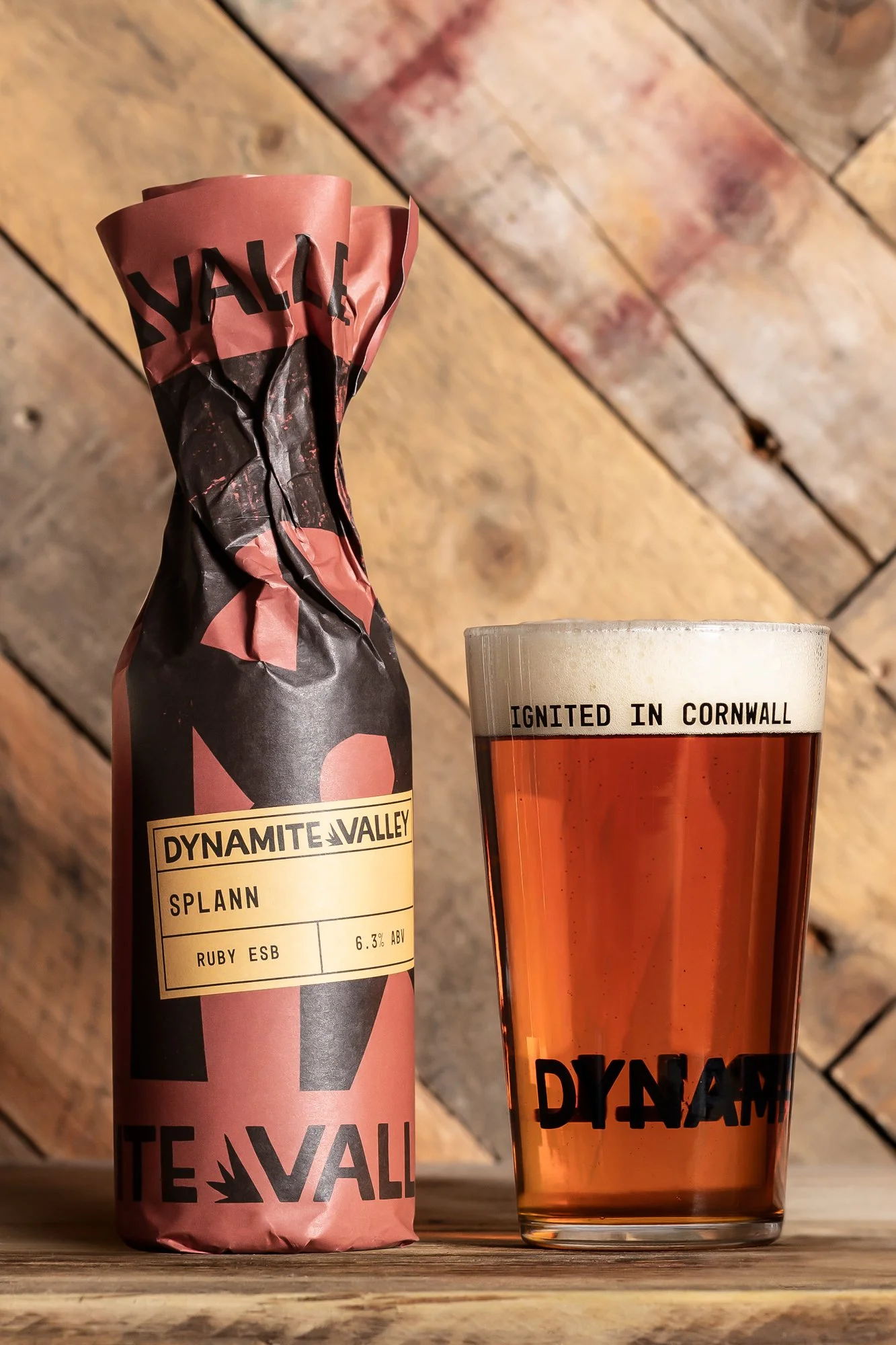 Splann Bottle Left Creative Port.jpg