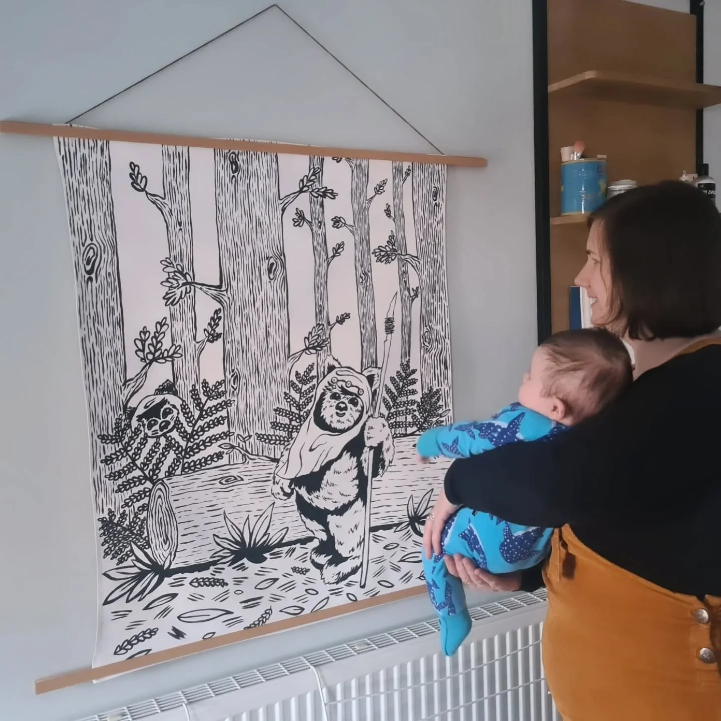 My nephew loves his new nursery art! I've had so much positive feedback about this design and the focus on baby's visual development ⚫⚪👀

Everything is a bit of a blur for newborns, so creating high contrast images helps their tiny eyes to focus and