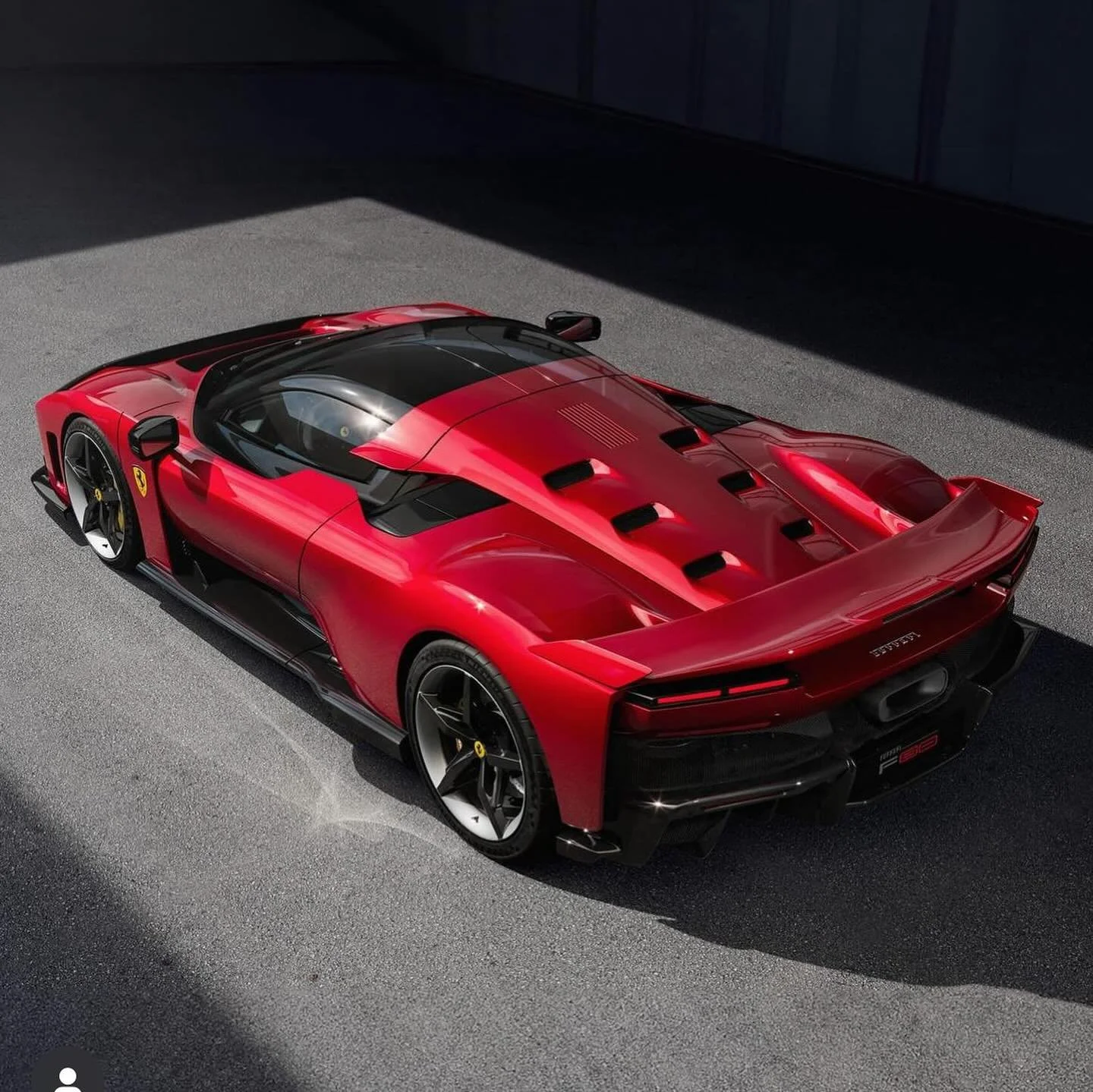 Benvenuta! She won&rsquo;t be in our next auction but let&rsquo;s welcome the new F80!
-
Nous ne la proposerons sans doute pas lors de notre prochaine vente, mais souhaitons la bienvenue &agrave; la F80!

#monacocarauctions #ferrariauction #ferrari #