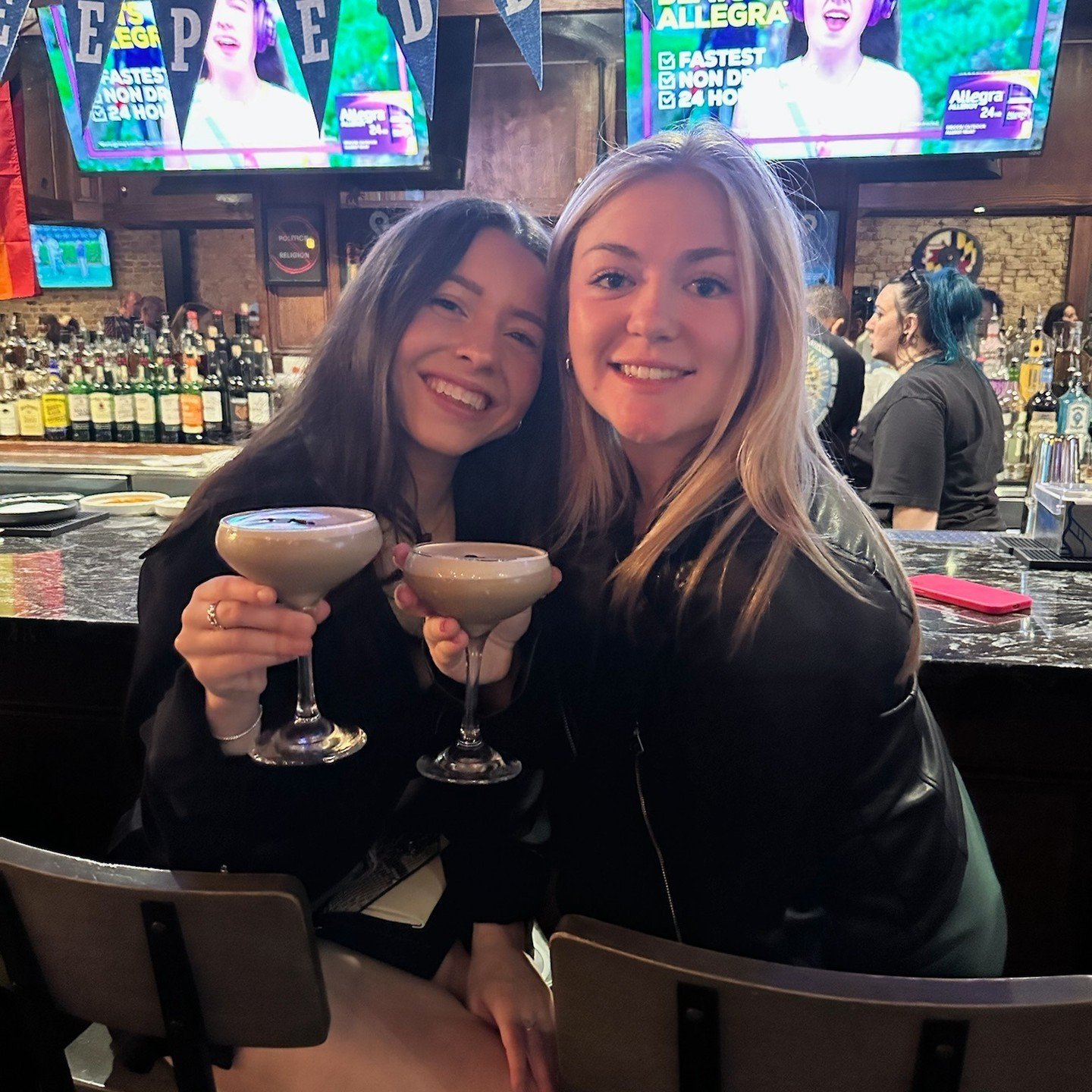 Drinks and live music, we couldn't think of a better combo! 🍸 🎤

Weekend Live Music Lineup:
Friday 4.19- Ashley and Brett @ 7pm
Saturday 4.20- Stratus Fear @ 8pm

#baltimorebars #livemusic #ThePointinTowson #towsonlivemusic #drinks #baltimoremd