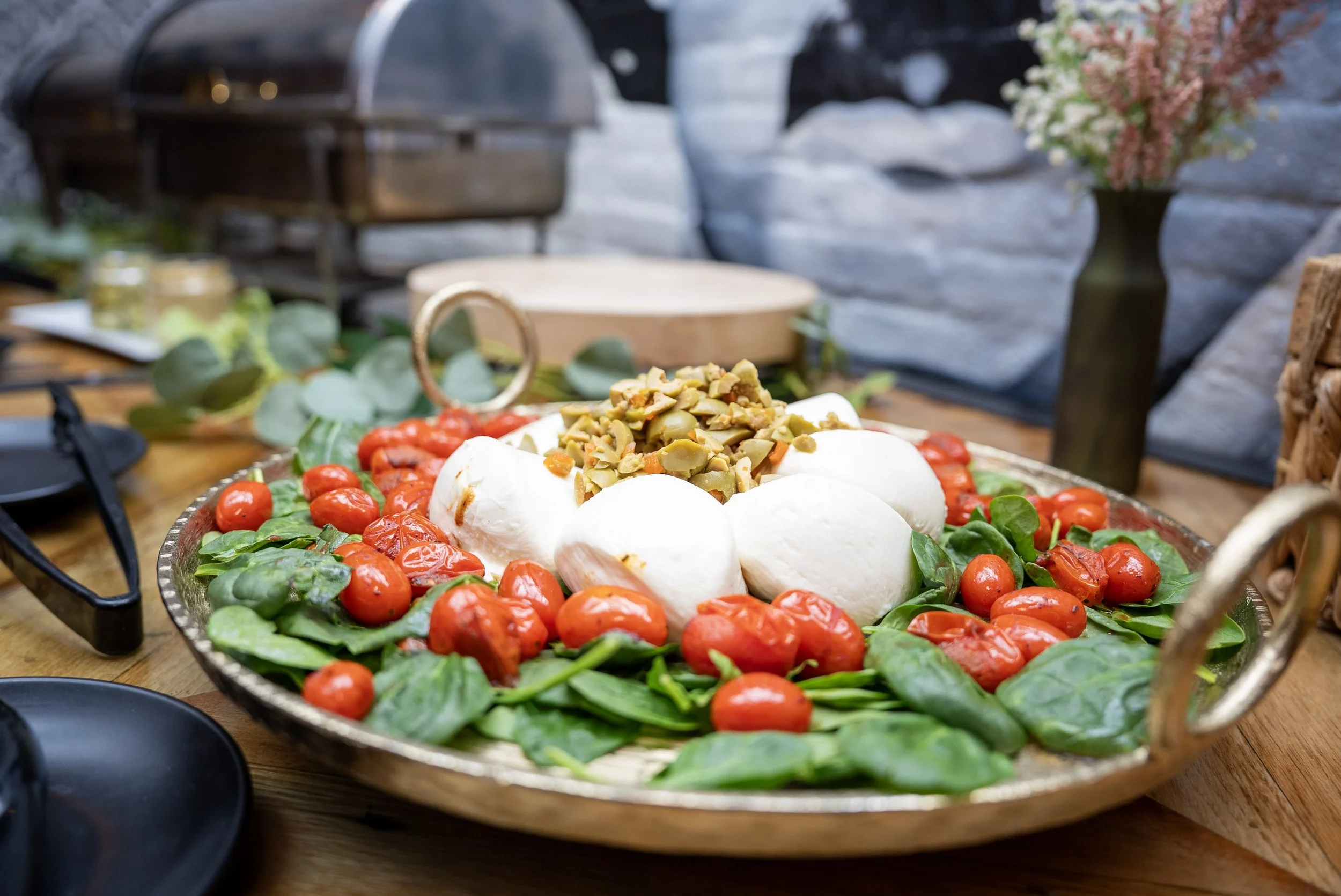 Planning a Summer Birthday Party? Here's Why Restaurants Make It Easier
