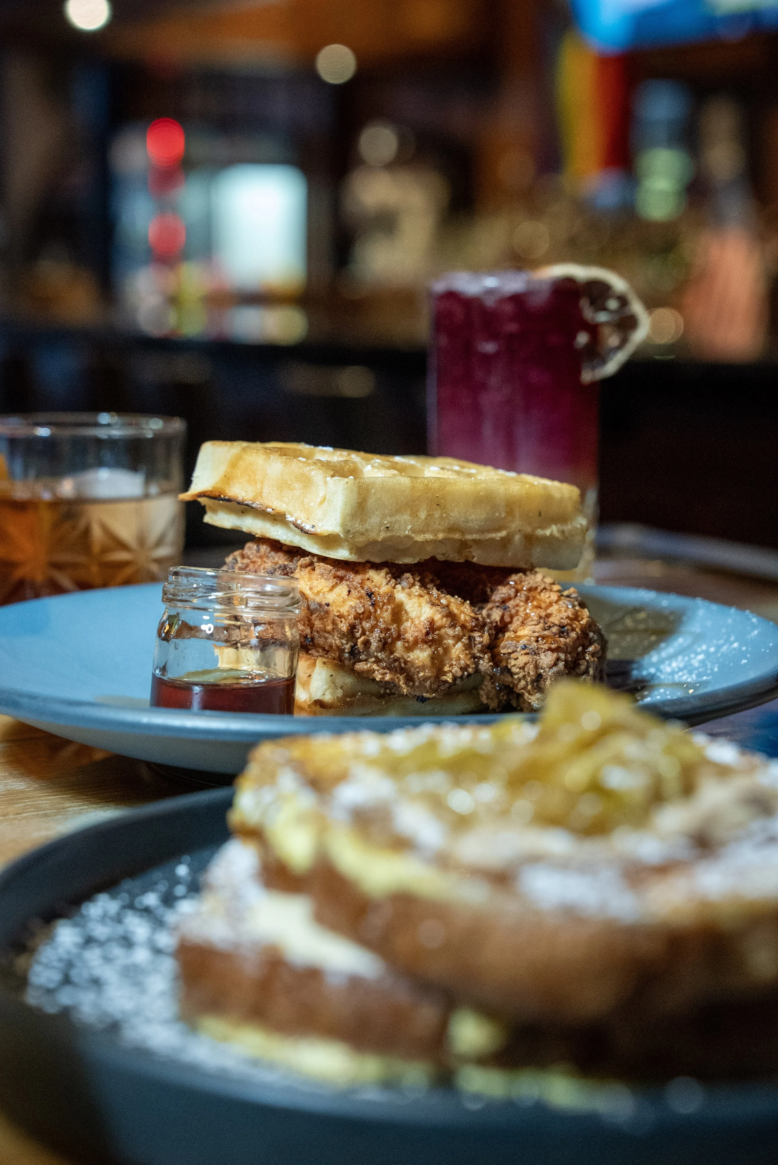 THE POINT PROVIDES AWESOME COMFORT FOOD EATS IN A CASUAL ENVIRONMENT. DISHES ARE MADE USING THE FRESHEST LOCAL INGREDIENTS LIKE MOM USED TO MAKE. WE LOVE BRUNCH AT THE POINT AND OFFER AN AMAZING BOTTOMLESS BRUNCH DEAL.