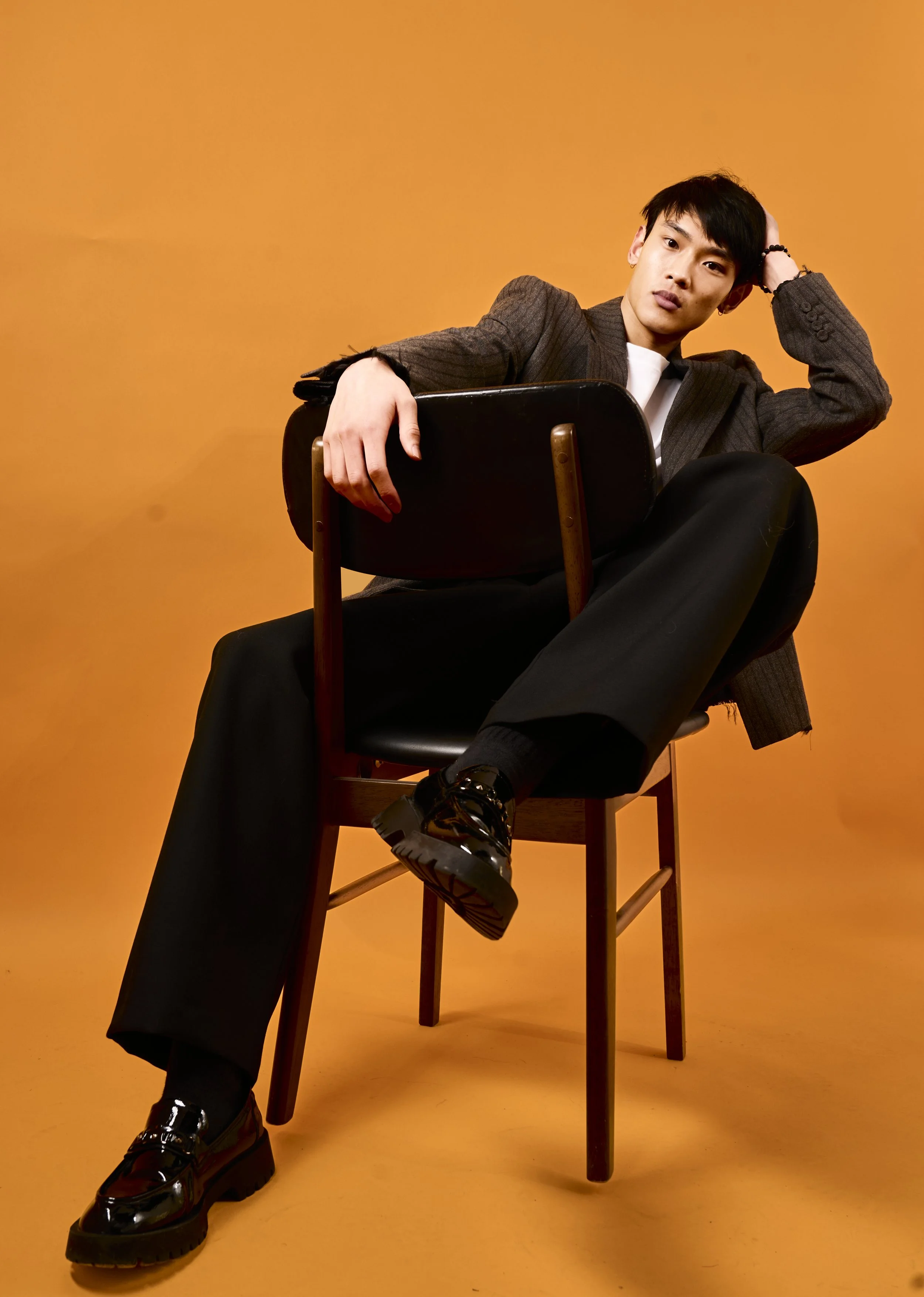 select model - RYAN6547 1.jpg