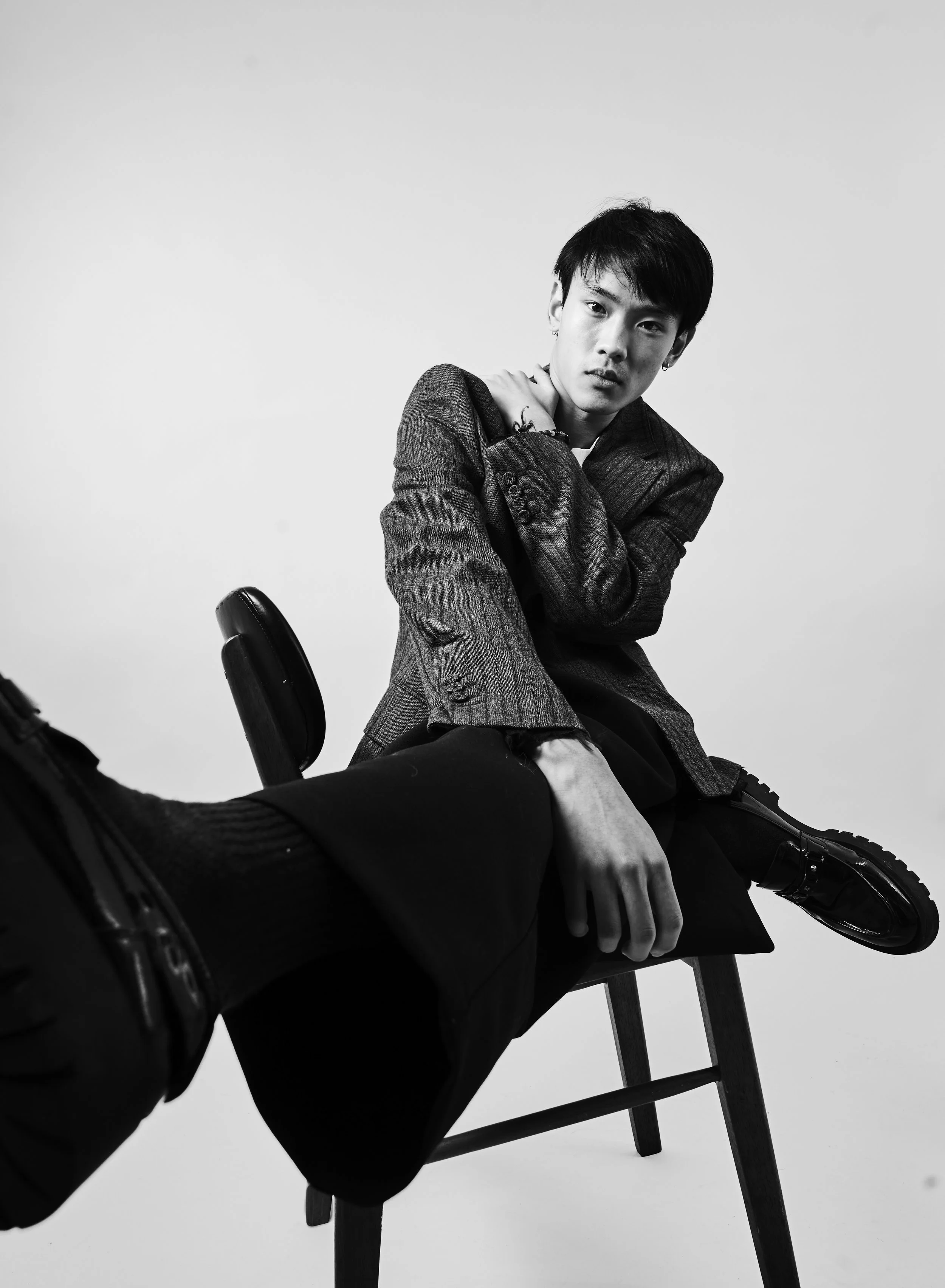 select model - RYAN6573 1.jpg