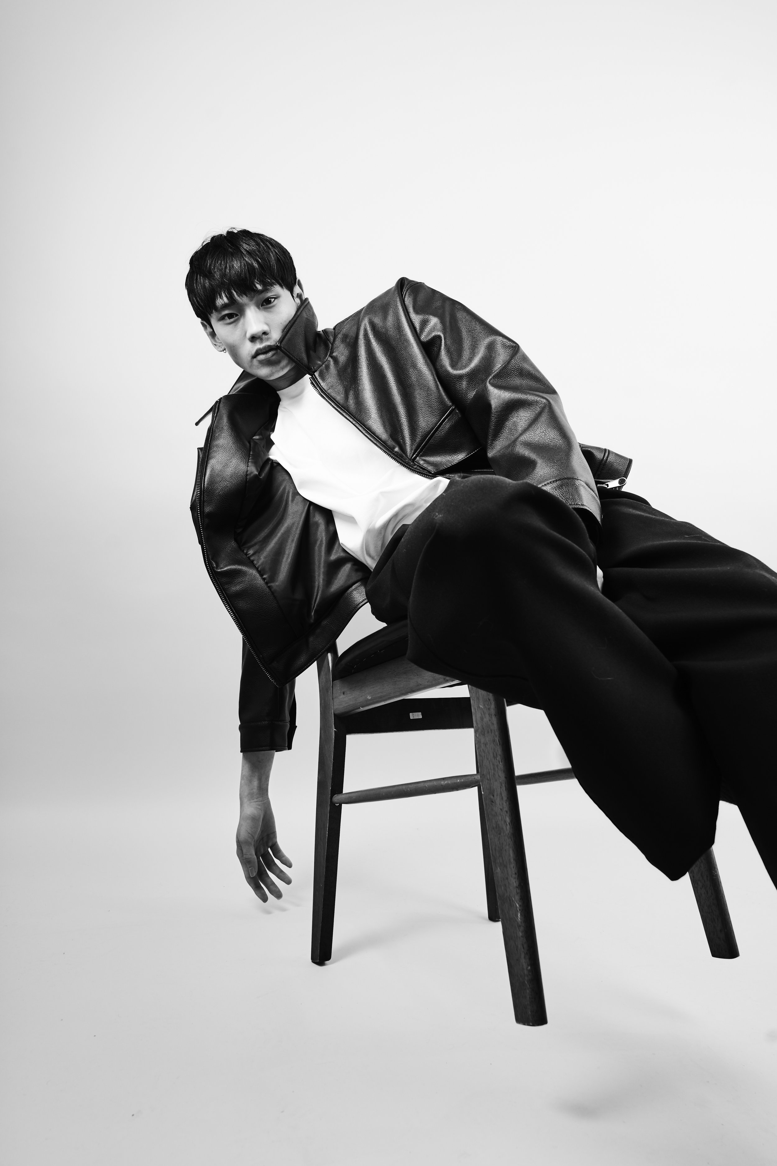 select model - RYAN6612 1.jpg