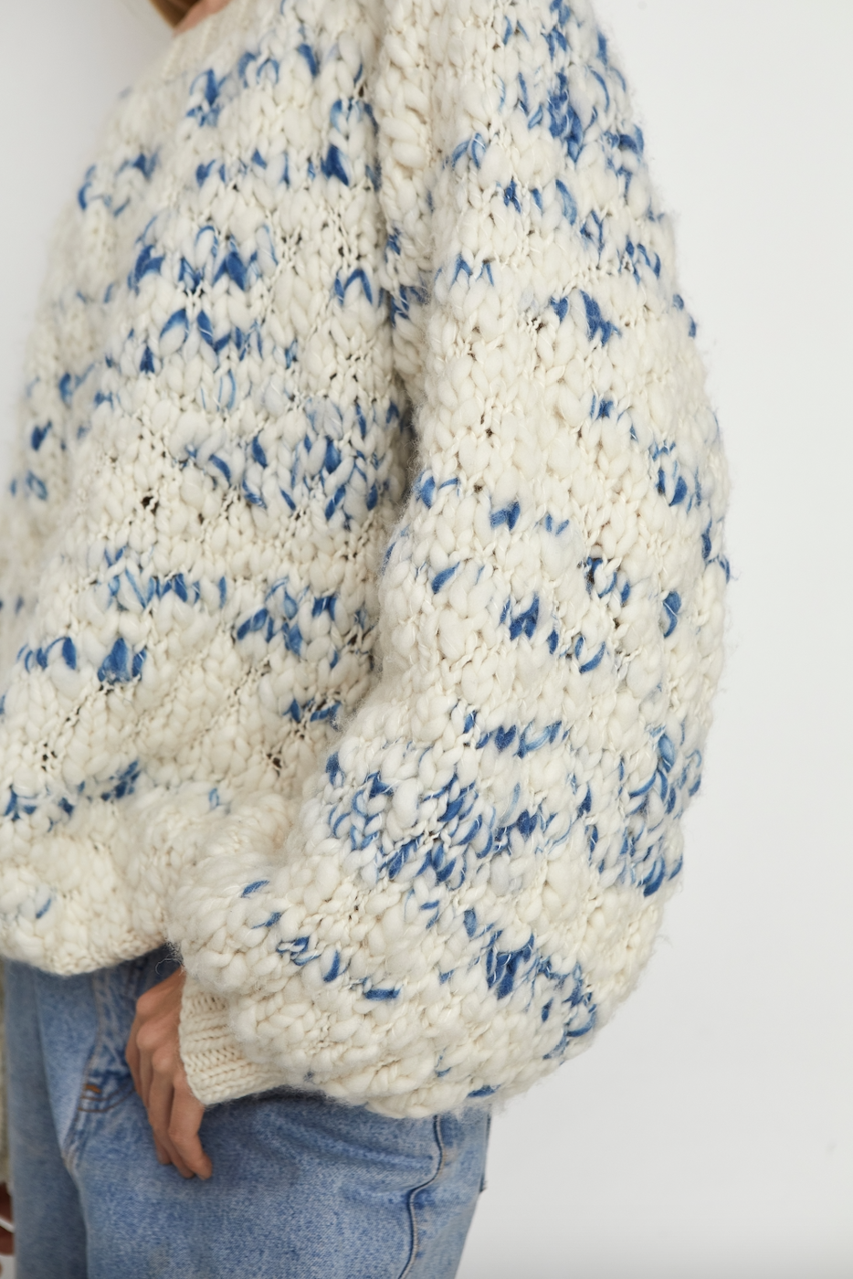 Essential Sweater - Blue Speckles Flame - 03.png