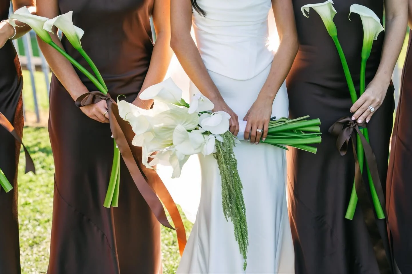 Pt. 2 Isabella &amp; Michael&rsquo;s wedding day - Details &amp; Reception
⠀⠀⠀⠀⠀⠀⠀⠀⠀
For their Osteria Umbra reception, Isabella &amp; Michael skipped florals on the tables and embraced a warm, romantic glow with beautiful candlelight rentals that ma