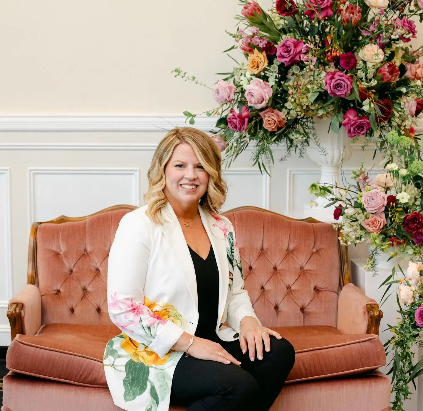 Happy Birthday to our amazing owner, Lenea 🤍🌸
Your heart, vision, and passion are the reason With All My Heart Floral blooms every day. We&rsquo;re so grateful for you!

#withallmyheartfloral #liweddings #liweddingflorist