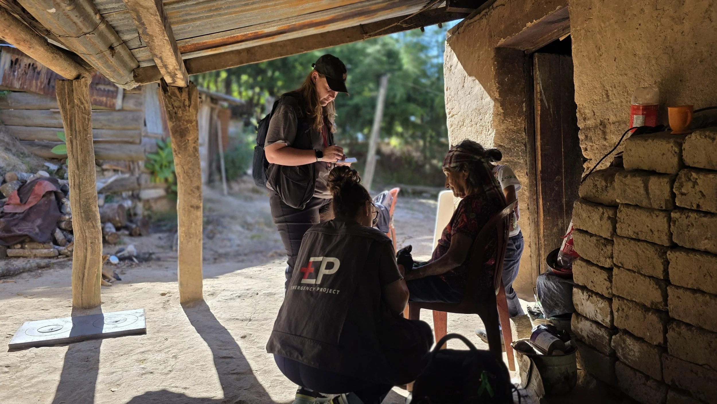 About Us — Emergency Project