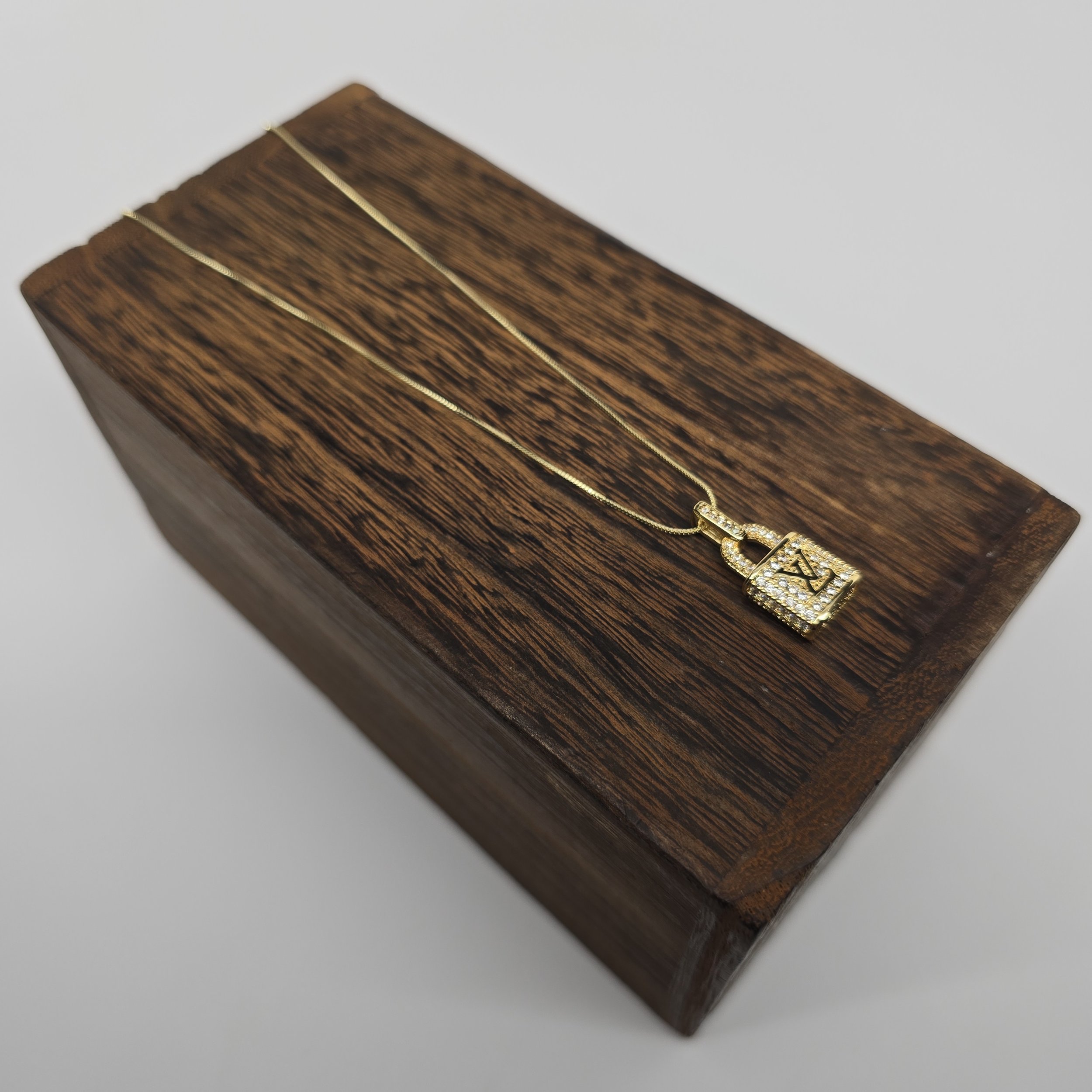 Swarovski LV Lock