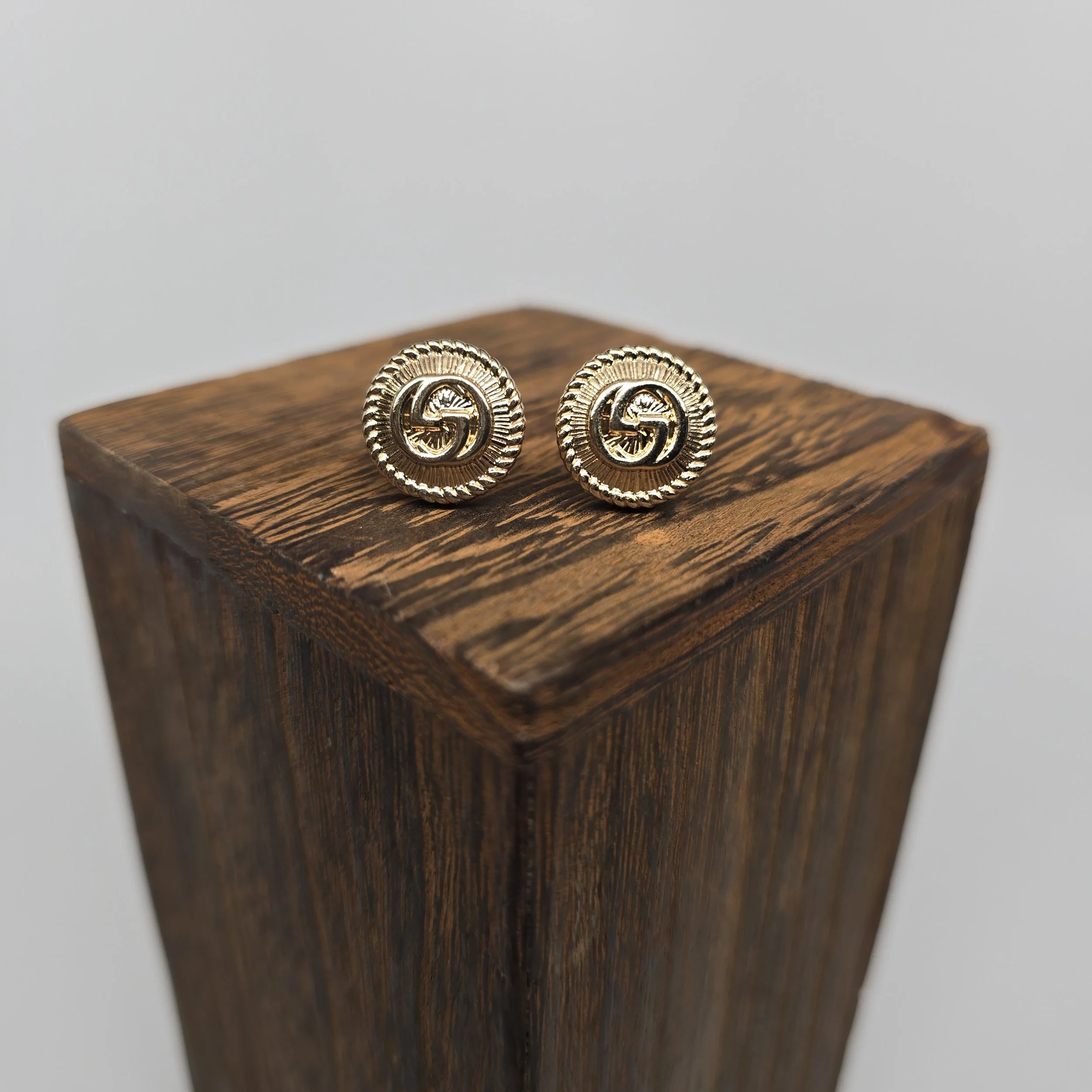 Round Gold GG Studs