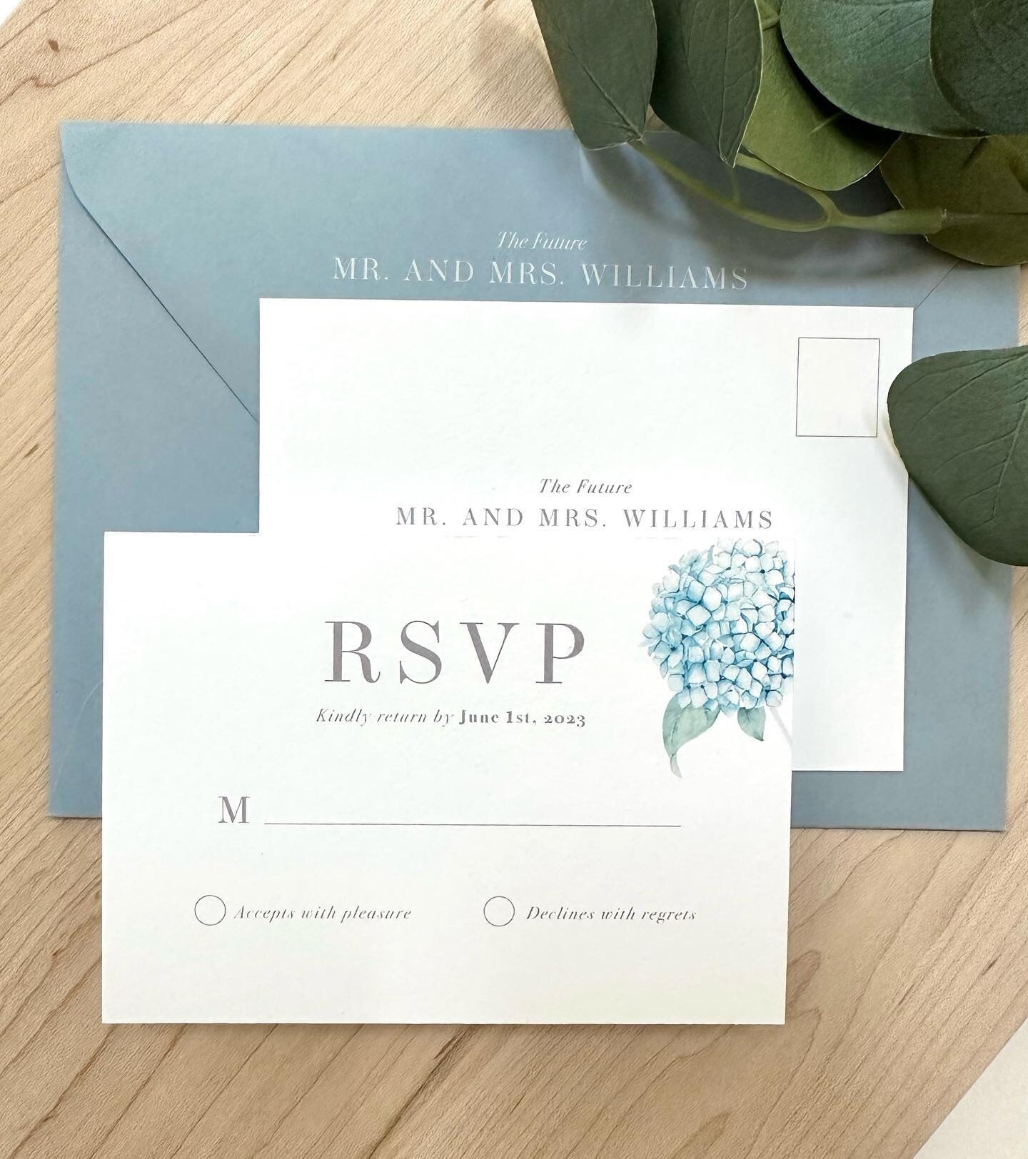Have you ever thought about turning your RSVP card into a post card?! We love this idea! 
&bull;
&bull;
&bull;
&bull;
&bull;
#hydrangeas #weddingrsvp #rsvppostcard #weddingsuite #weddinginspiration #weddinginvitations #weddinginvite #weddingguest #br