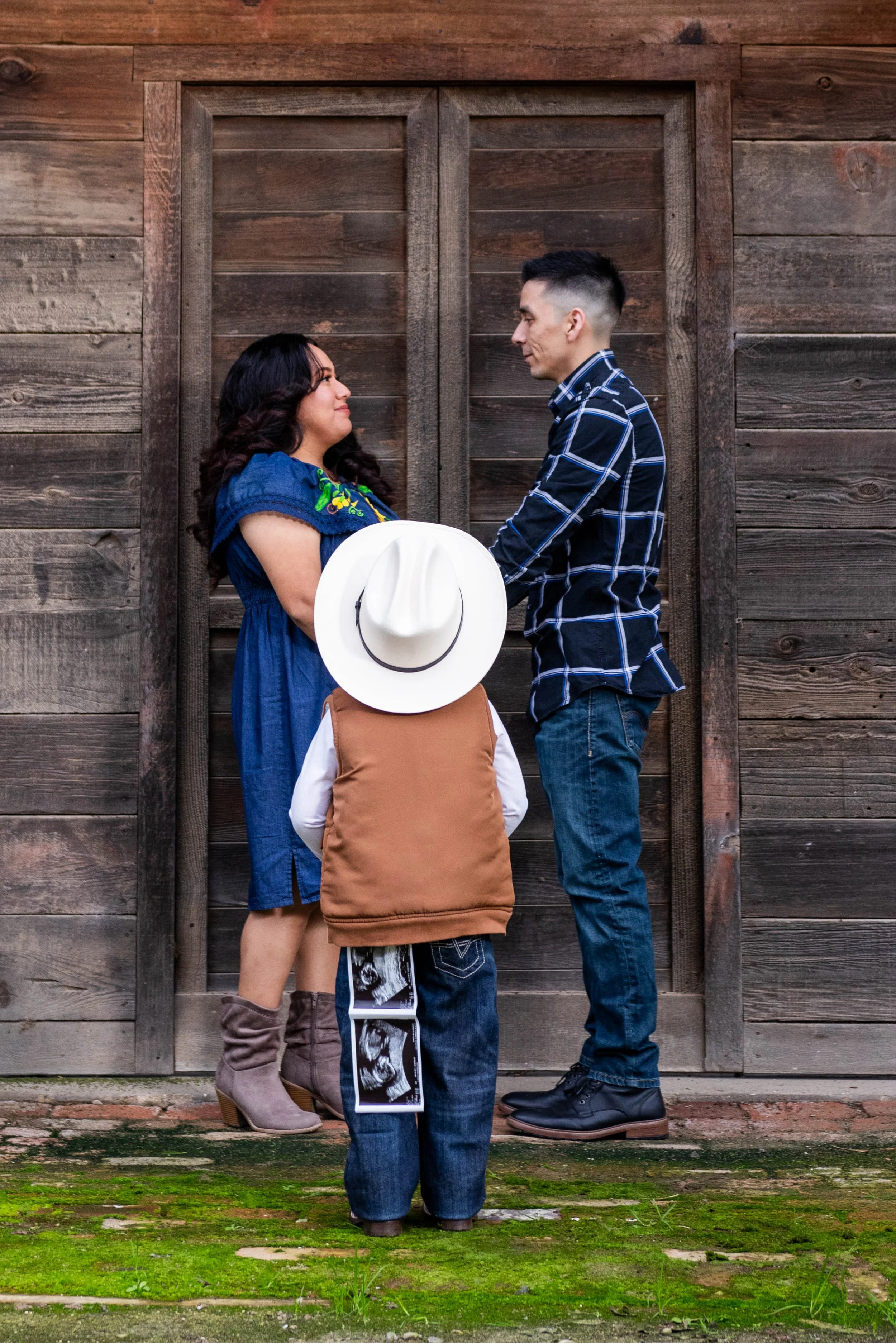 Alcala Family Photos 2025 Final (12 of 58).jpg