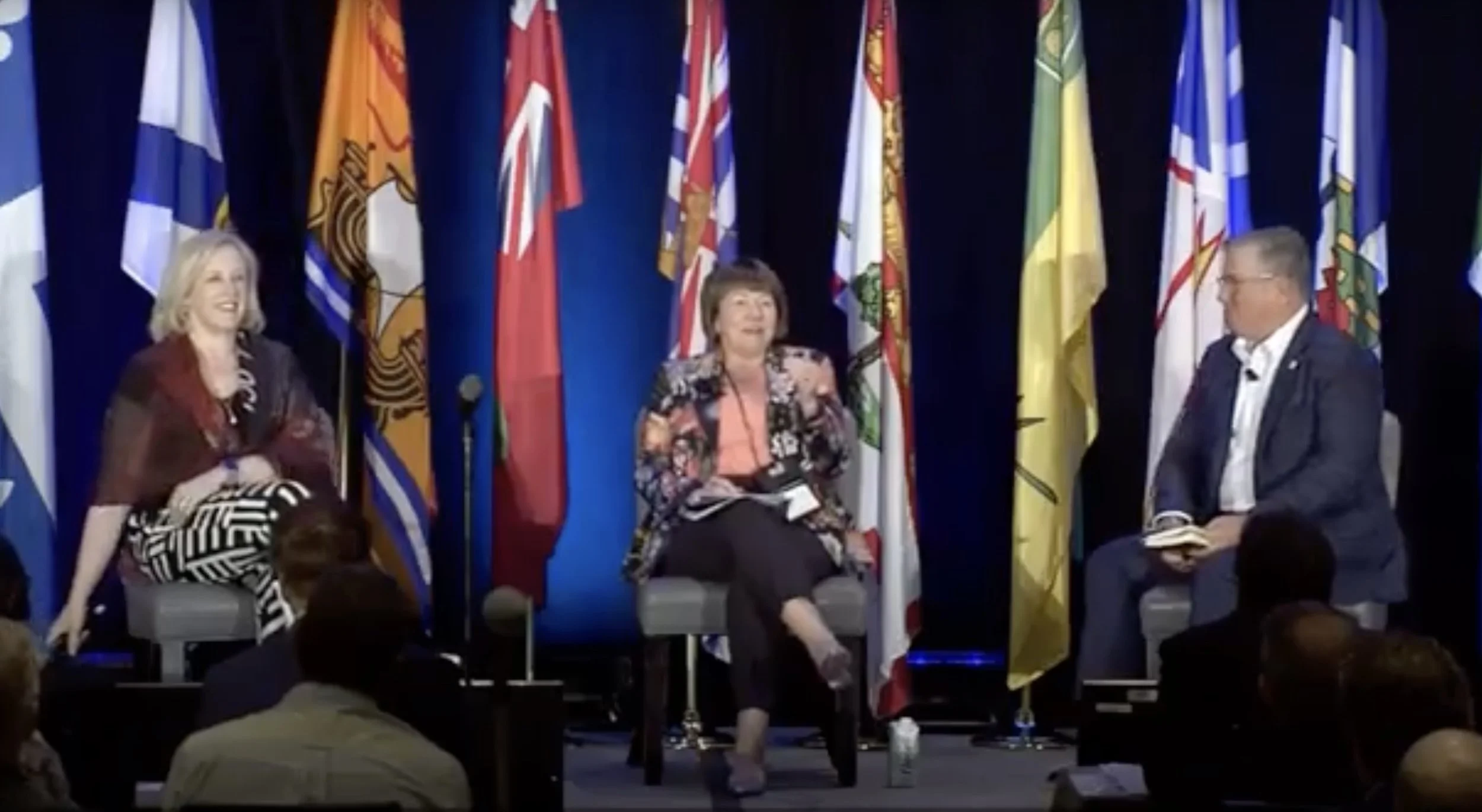 Nos coprésidentes Lisa Raitt et Anne McLellan avec Jacques Lefebvre Président-directeur général, Les Producteurs laitiers du Canada