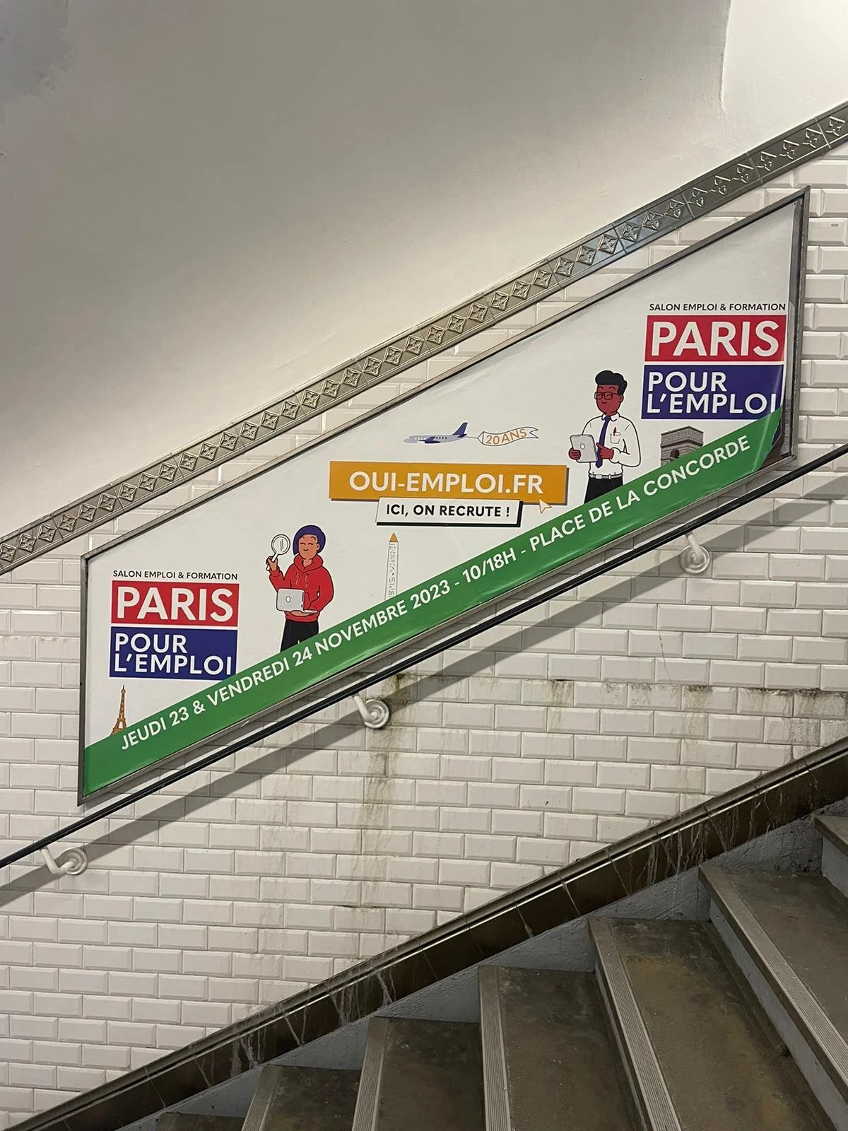 Déclinaison de l'affiche métro Paris Pour l'Emploi 2023