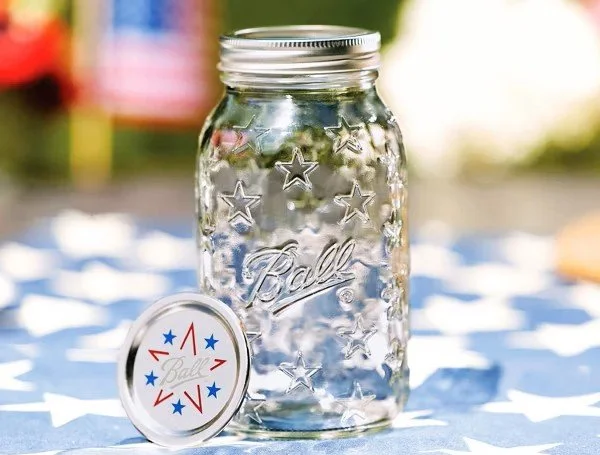 quart mason jar.jpg