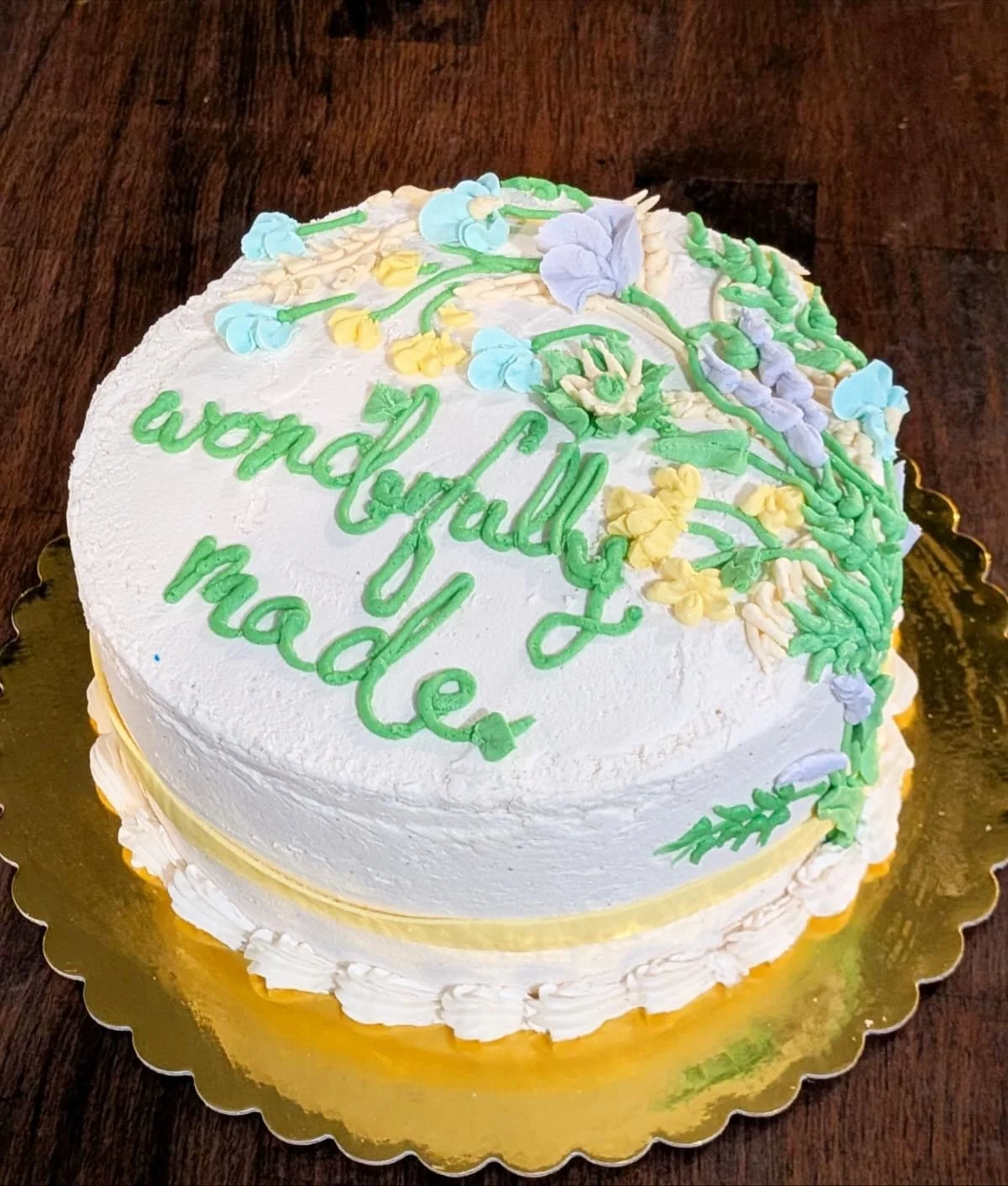 Holiday season = cake season 🎂🎉

And we&rsquo;re thrilled to introduce our new baker, whose cake-baking and decorating skills are next-level. From custom birthday creations to gorgeous celebration cakes &mdash; dairy or vegan, always kosher &mdash;