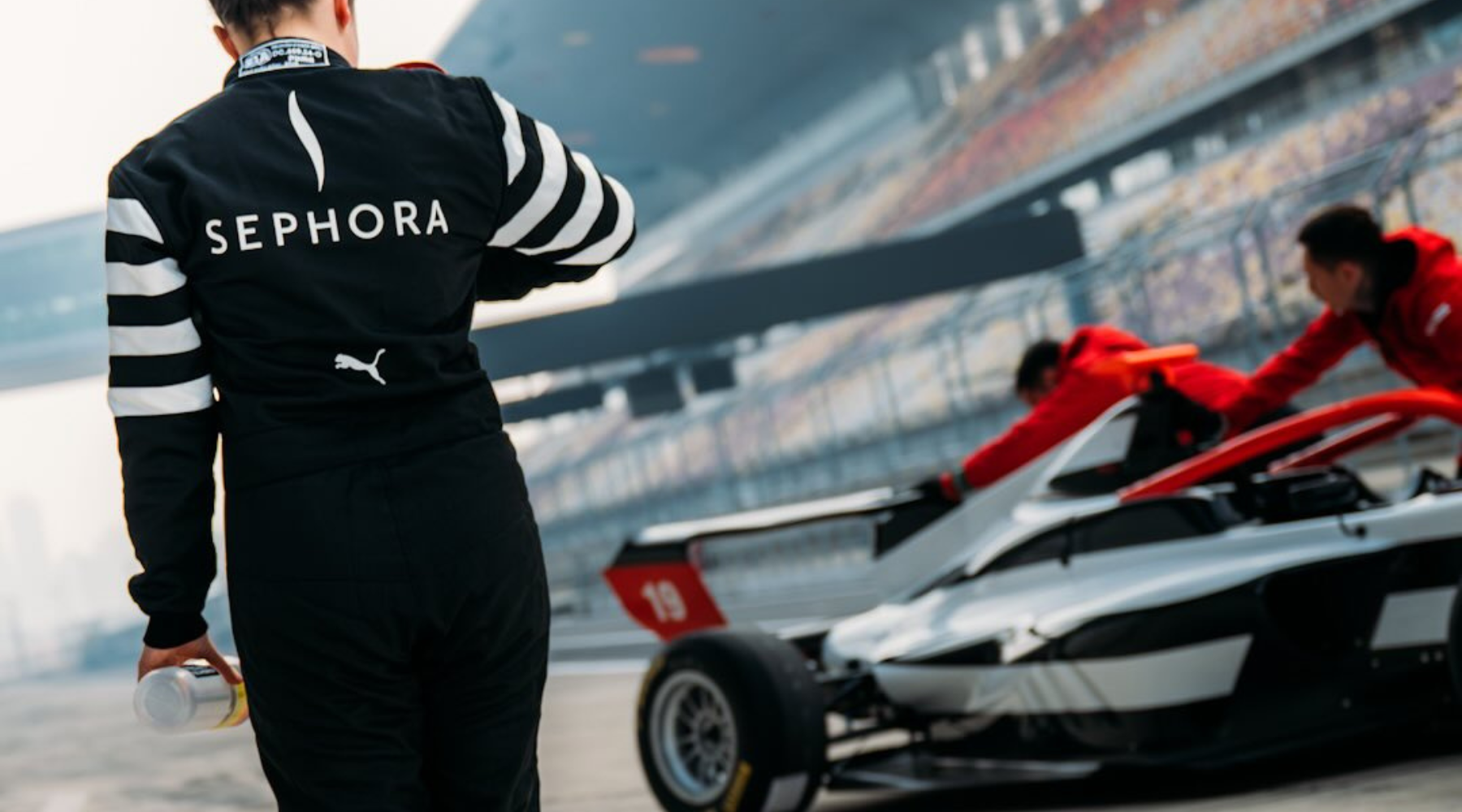 The Grand Prix Beauty Edit: los productos de Sephora que llevaríamos a un fin de semana de F1 Academy