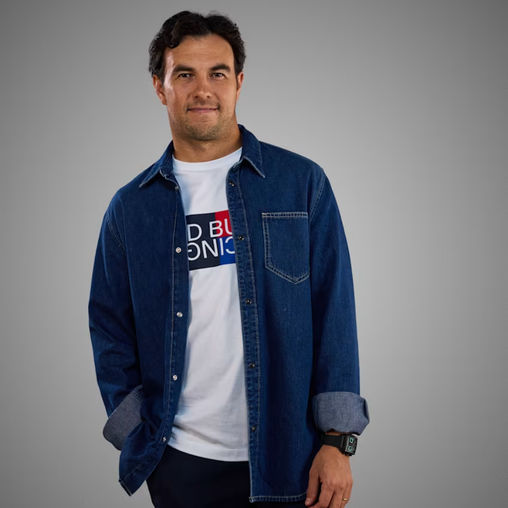 Sergio Pérez en la campaña de Pepe Jeans London x Red Bull Racing.