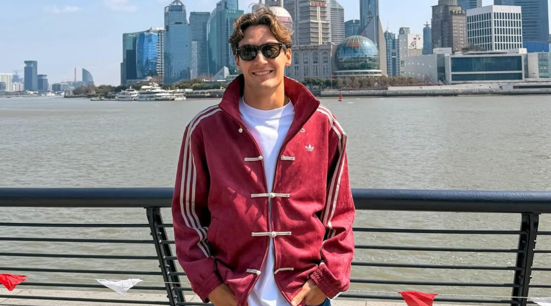 5 formas de usar la chamarra de George Russell inspirada en siluetas asiáticas