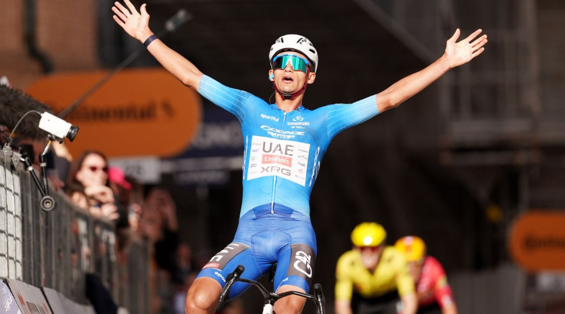 Todo sobre la etapa final del Tirreno–Adriatico 2026: horario, recorrido y quién puede ganar