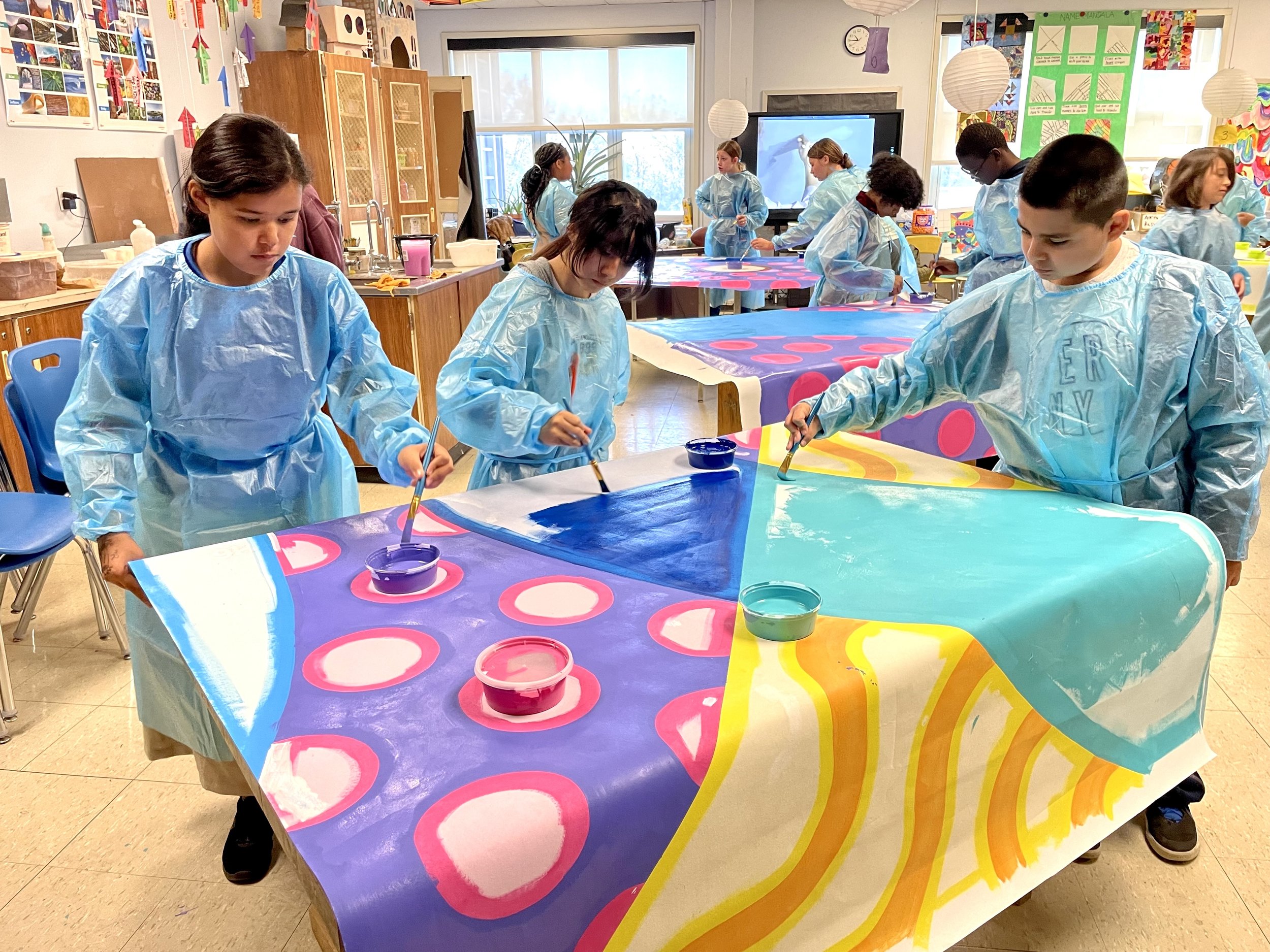 Student mural cloth workshop