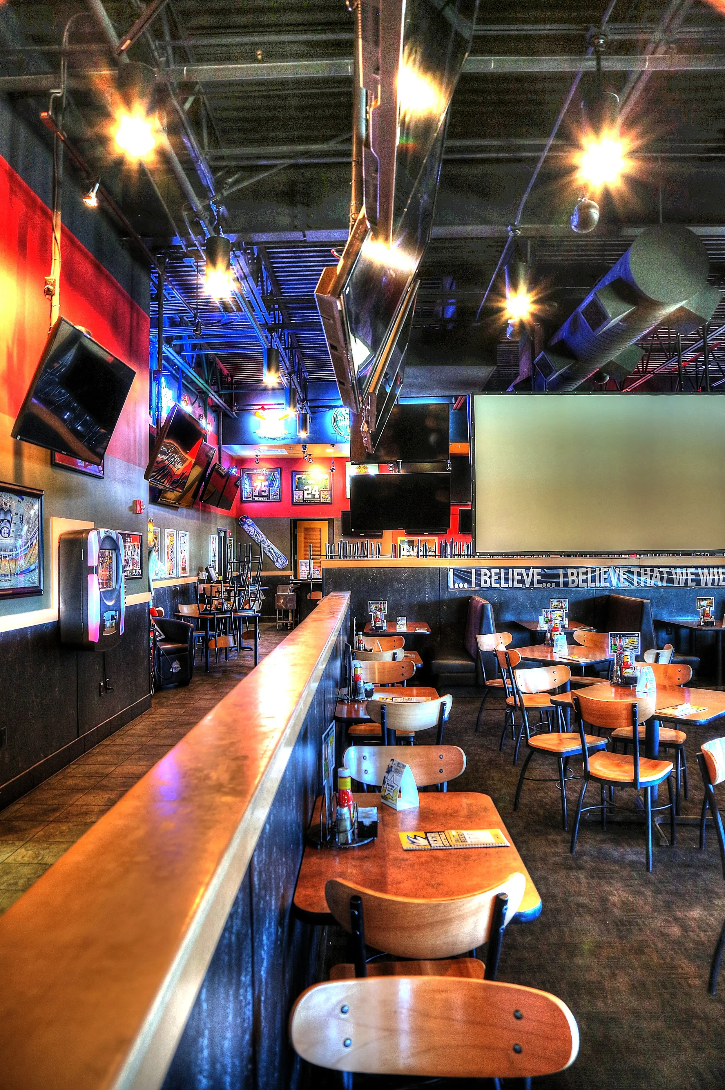 7A5A0493_4_5_tonemapped.jpg