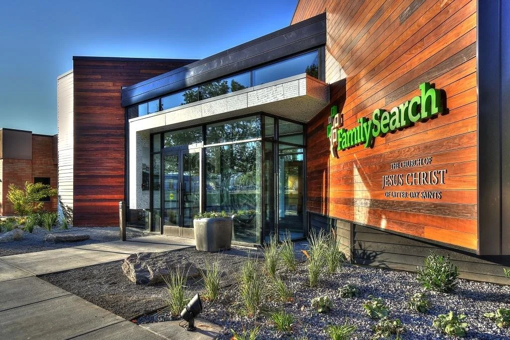 7A5A7240_1_2_tonemapped - COMPRESSED.jpg