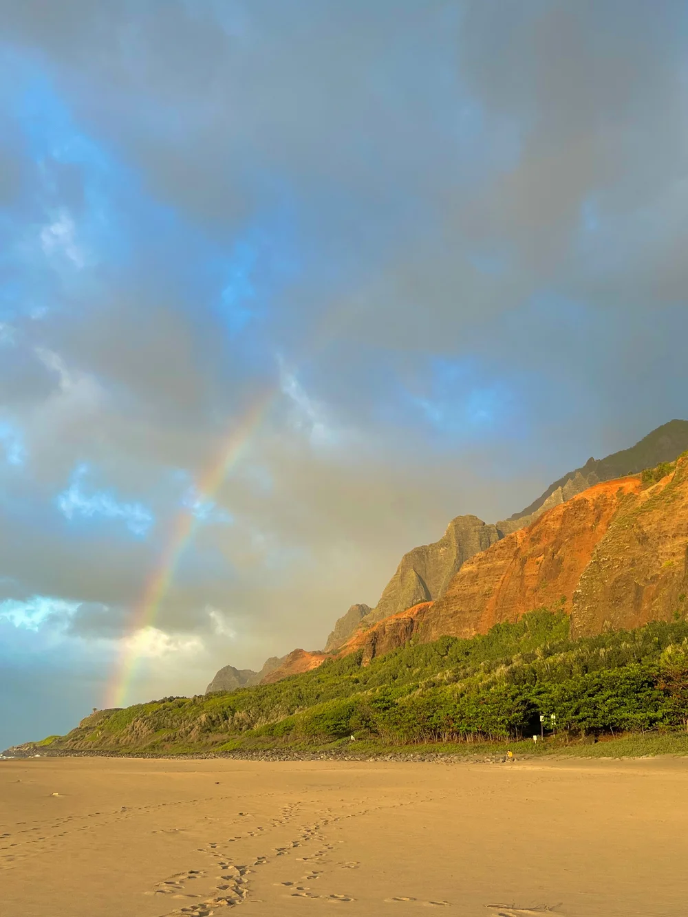 kalalau beach rainbow.jpeg