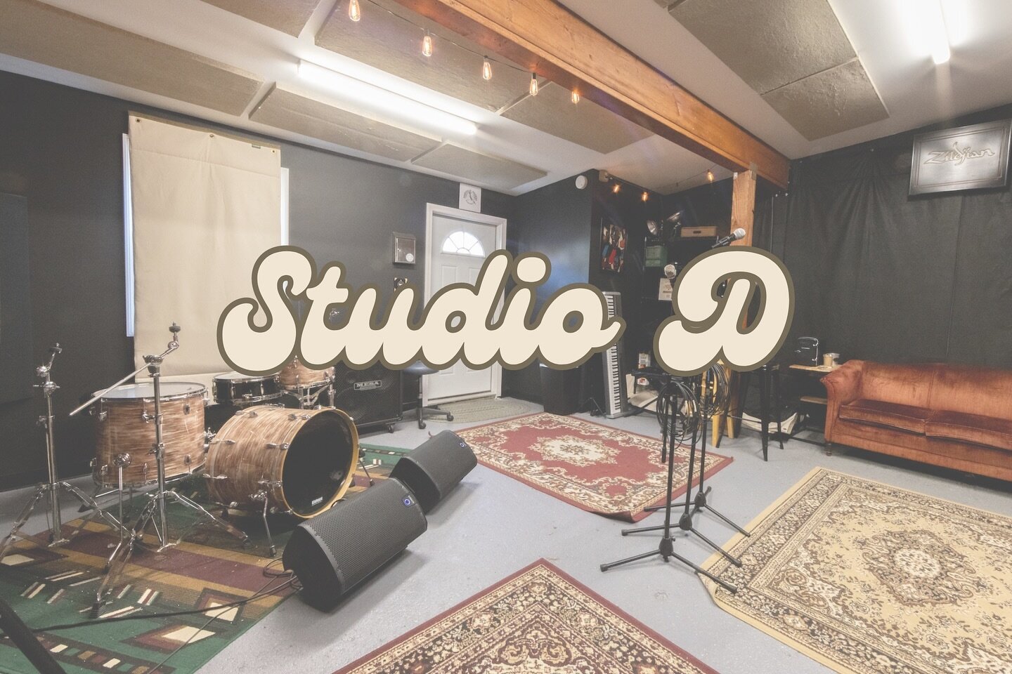 DID U KNO? When you book Studio D, it comes fully equipped with allllllllll this backline so you can just plug in and play ▶️ 

🥁Sakae Trilogy 22/12/16 + cymbals &amp; snare
🎸Mesa 2x12 with Ampeg SVT7Pro Head
🎸Marshall Origin 50
🎸Vox AC30 C1
🎹Ca