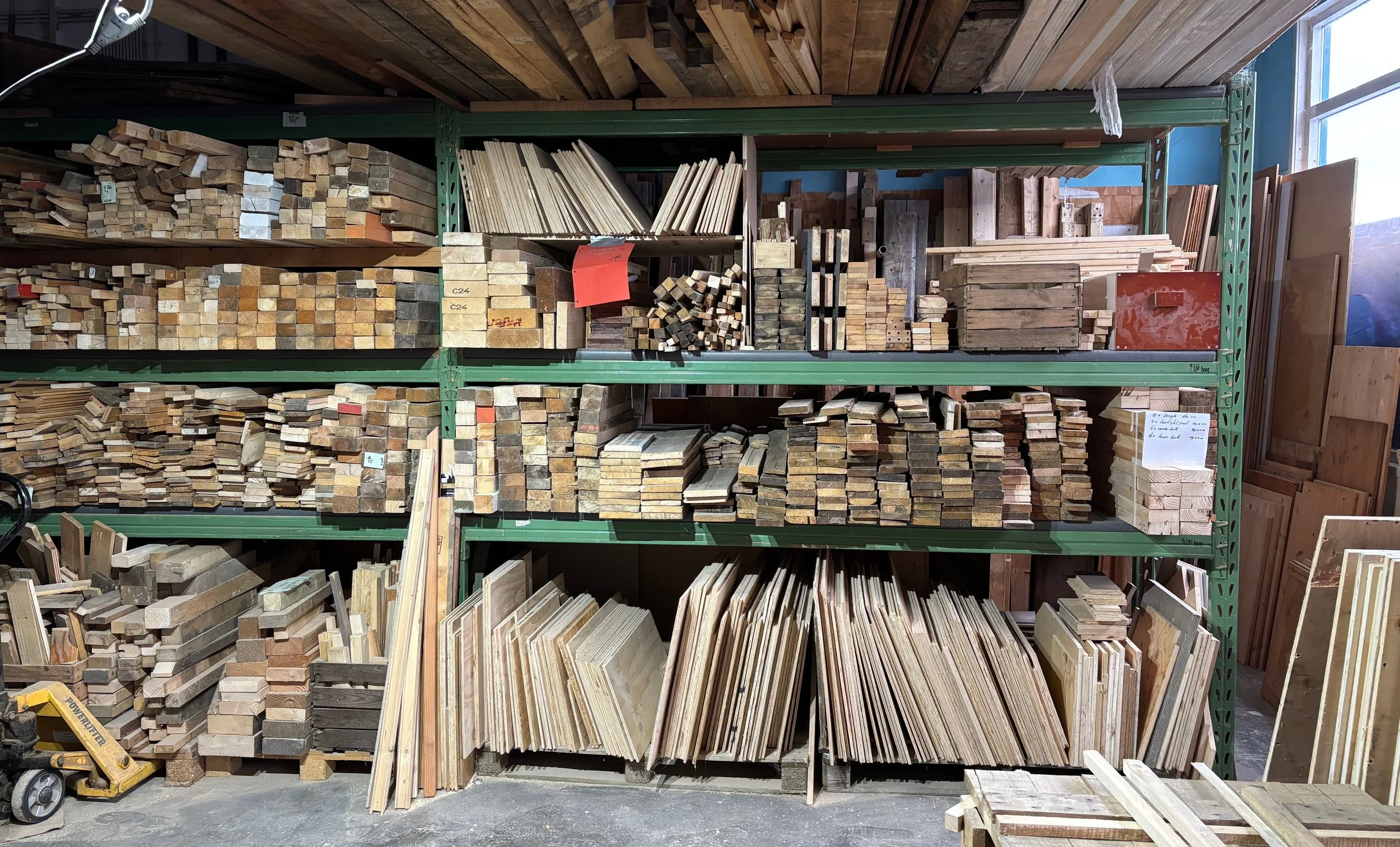 al ons hout is gedoneerd en krijgt bij ons een tweede leven