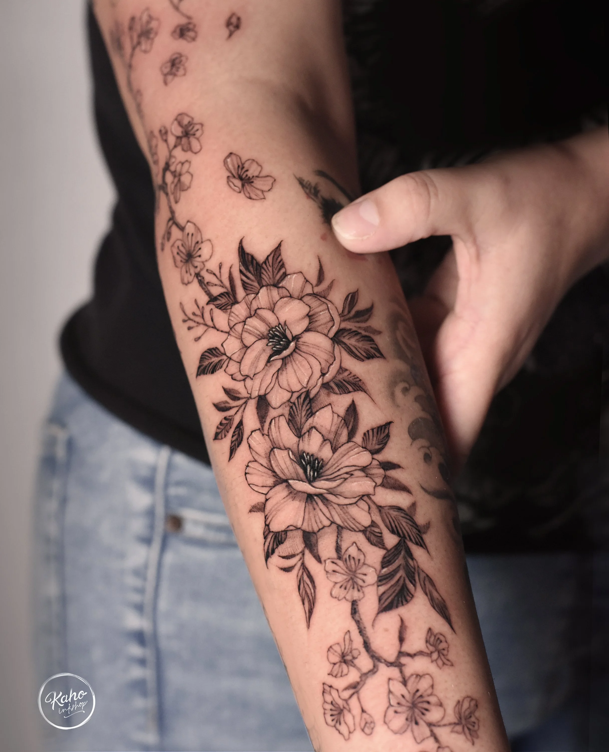 kaho inkshop - Floral tattoo , single needle tattoo, peony tattoo, los angeles, san francisco, new york, california