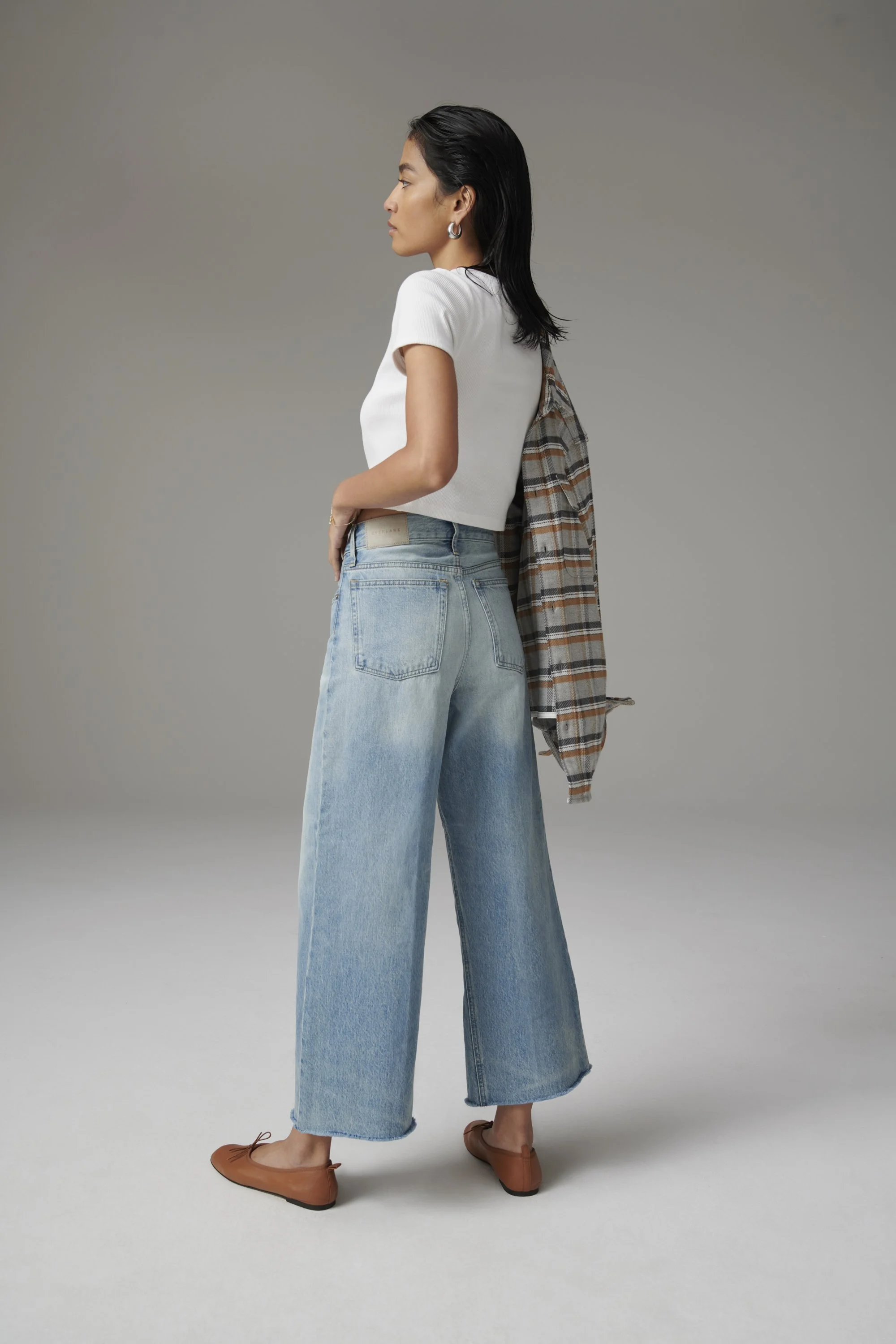 110222_EVERLANE_ME_TRAILBLAZERS_SHOT_05_WAYWIDE_DENIM_001833-LW.jpg