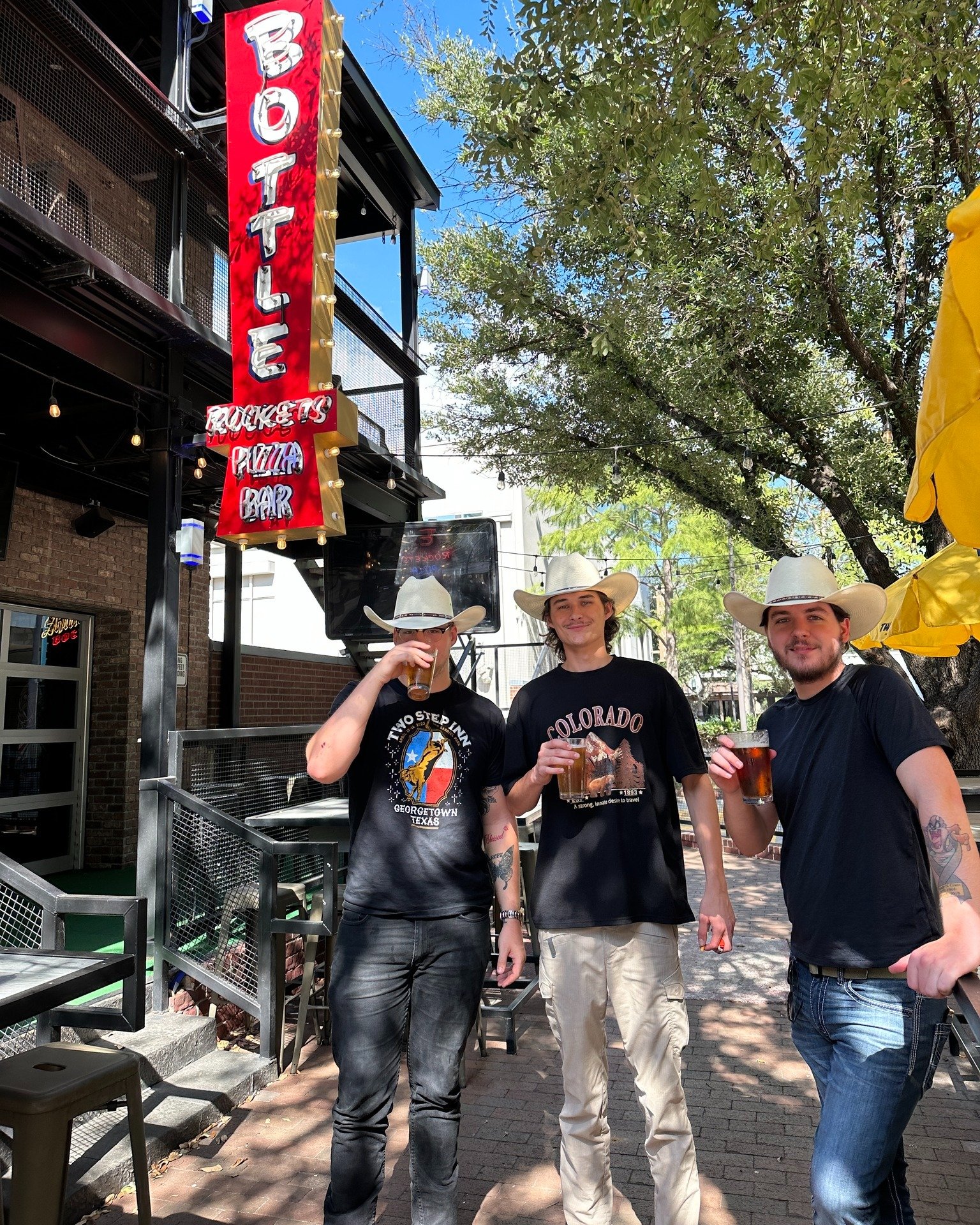 Grab your buddies and head to @bottlerocketsbar at The Shops at Legacy East to kick off your weekend 🍻 Enjoy your favorite drink outside or head indoors to watch your favorite team on their GIANT screens! Don&rsquo;t miss their happy hour from 4 p.m