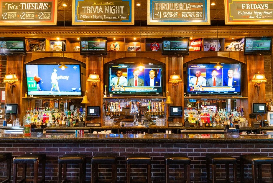 Counting down the days until we&rsquo;re posted up at @scruffyduffies bar with a cold one in hand and football on the screen 🏈
.
.
.
#shopsatlegacyeast #scruffyduffys