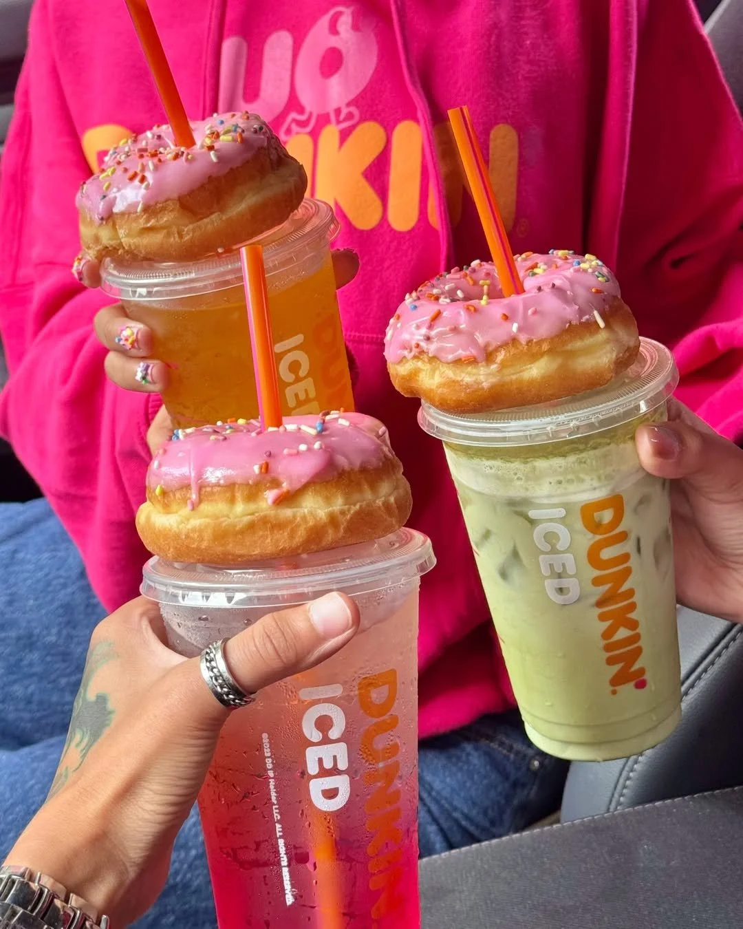 Team matcha or team refresher? Comment down below... @Dunkin
.
.
.
#shopsatlegacyeast #dunkin