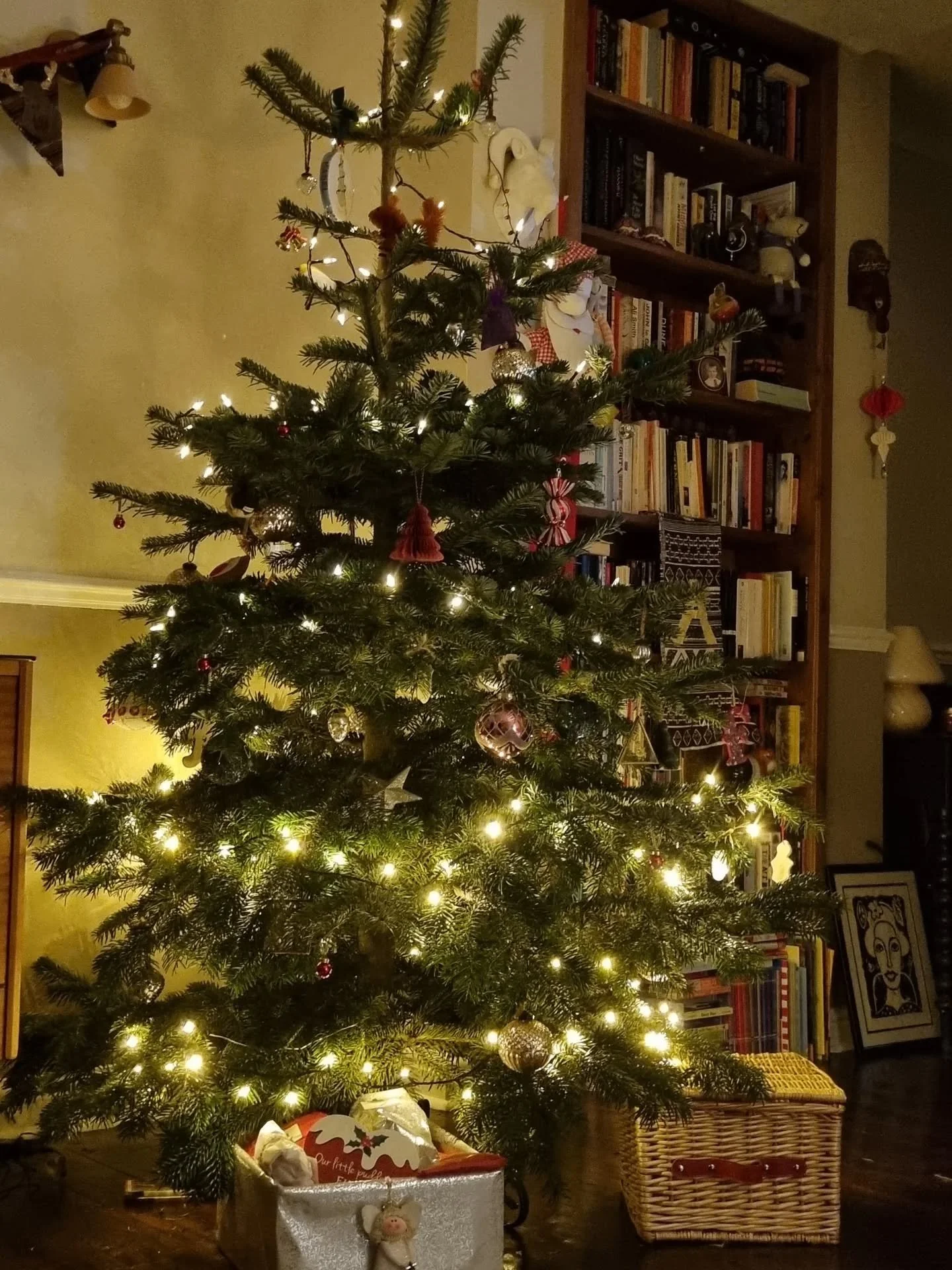 On the countdown to Christmas! 🎄 

Wishing you all a very special festive period filled with love, laughter and lots of good grub.

Thank you so much to all our lovely customers and your continued support. 

Love from Faye at Peach x